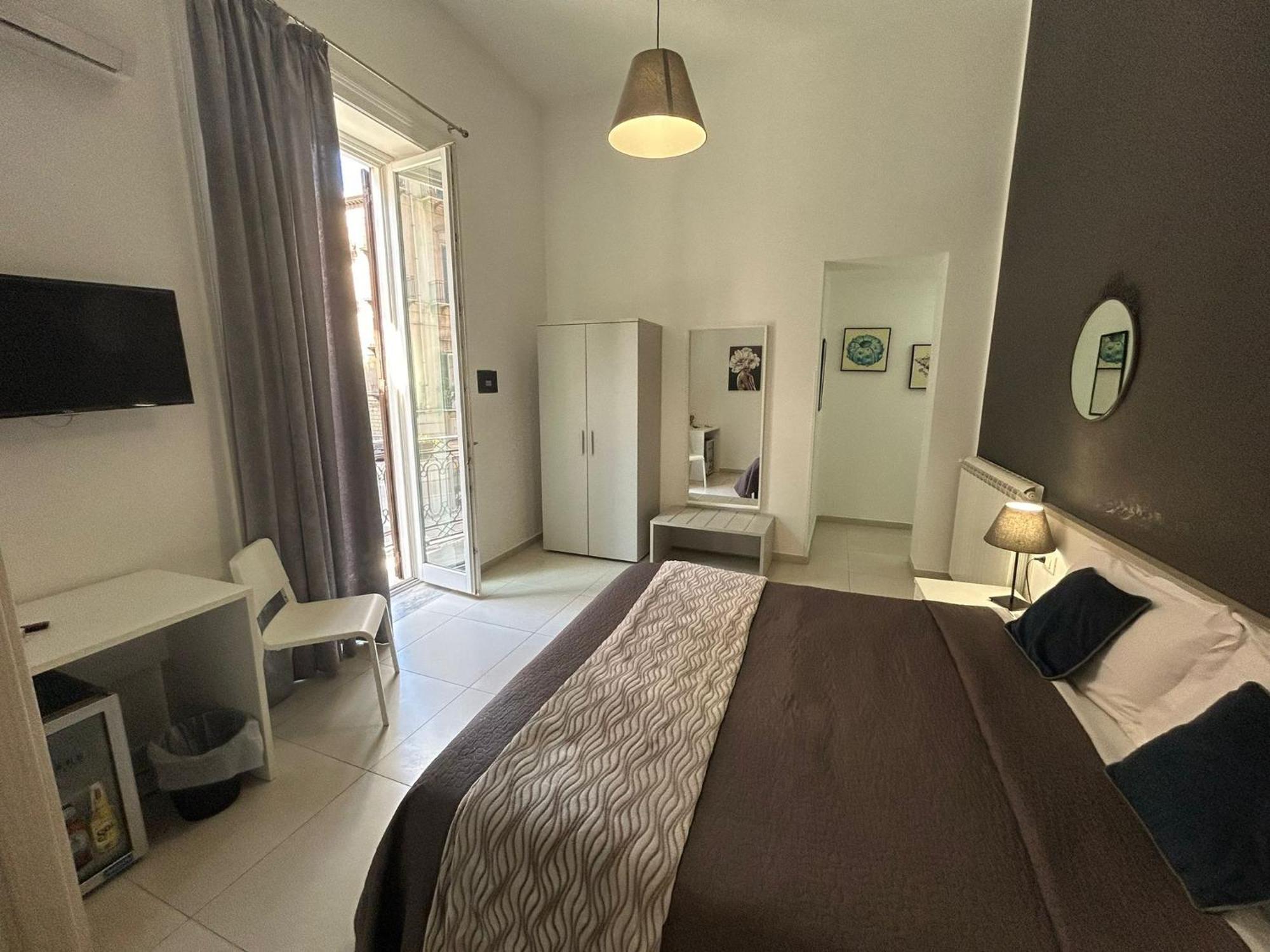 Double Room Private Bathroom