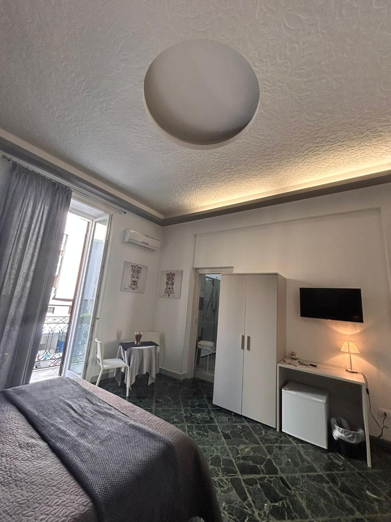Double Room Private Bathroom