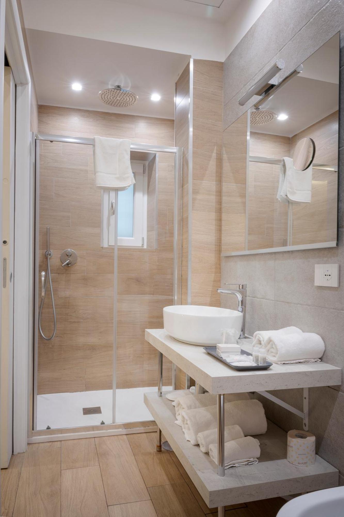 Standard Double or Twin Room Balcony