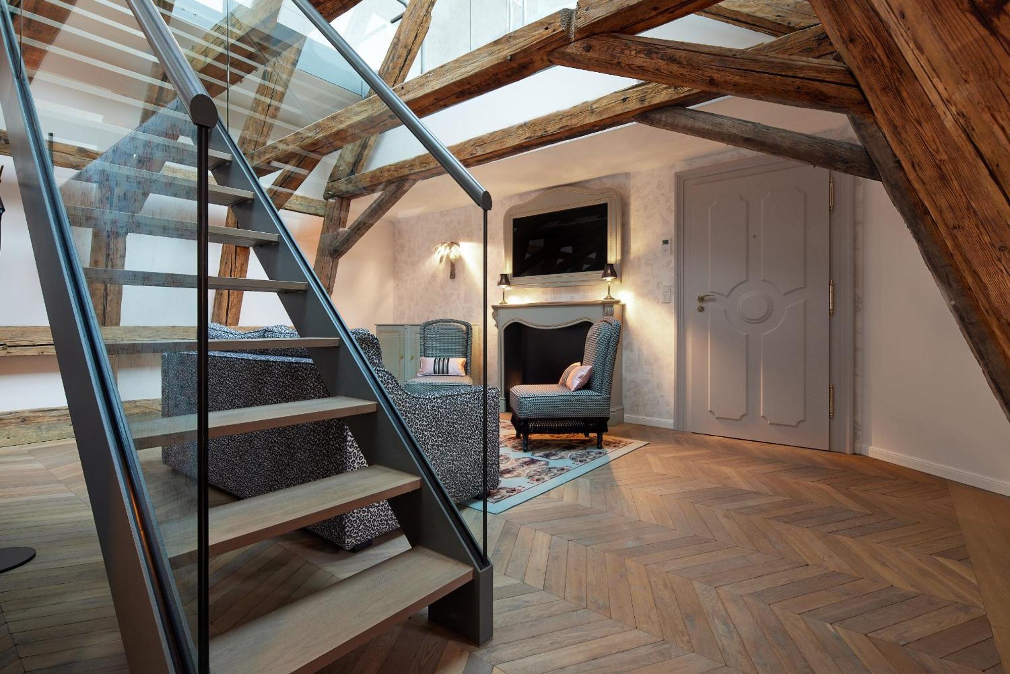 Leopold Suite