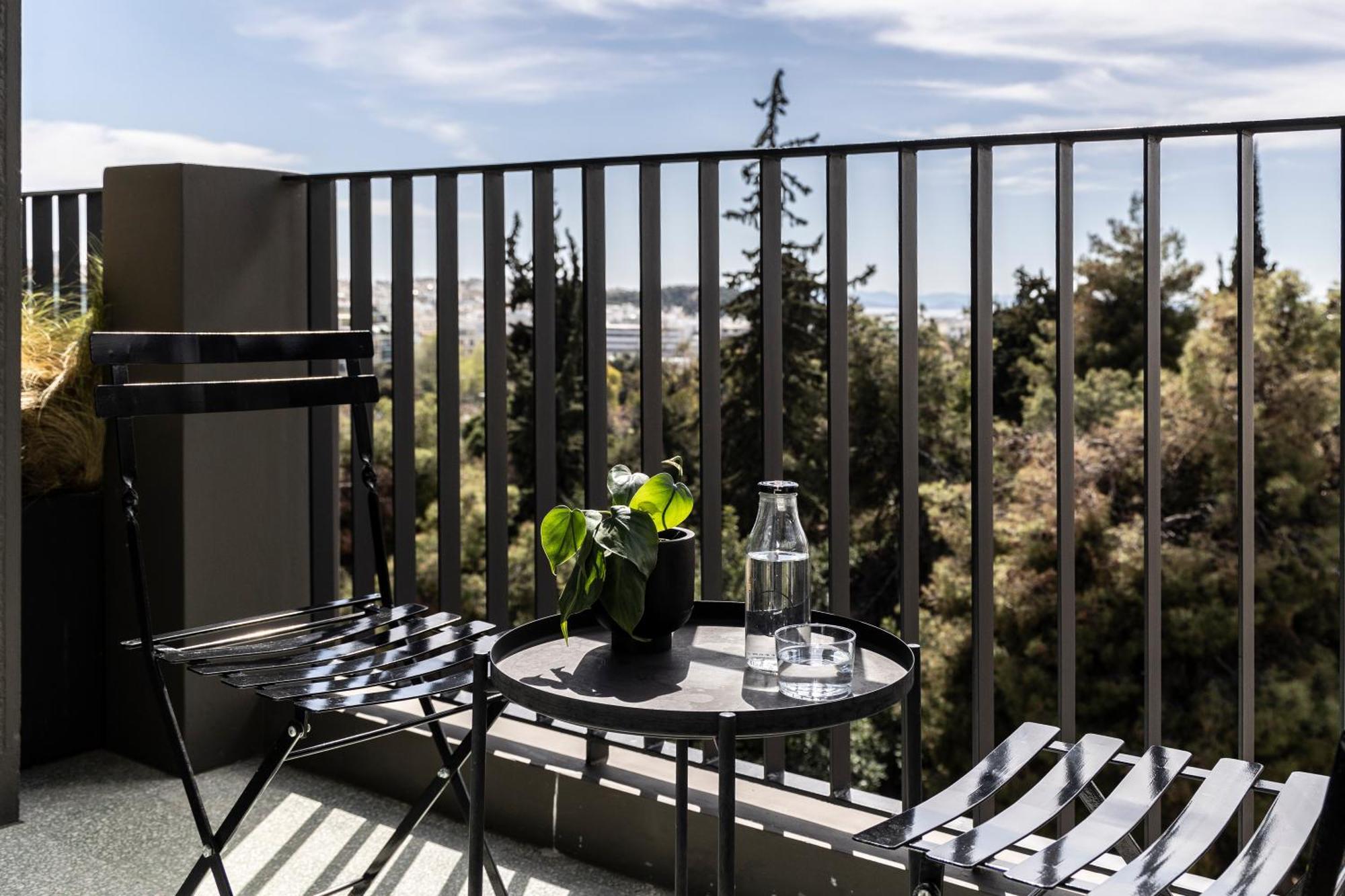 Deluxe Triple Room Balcony