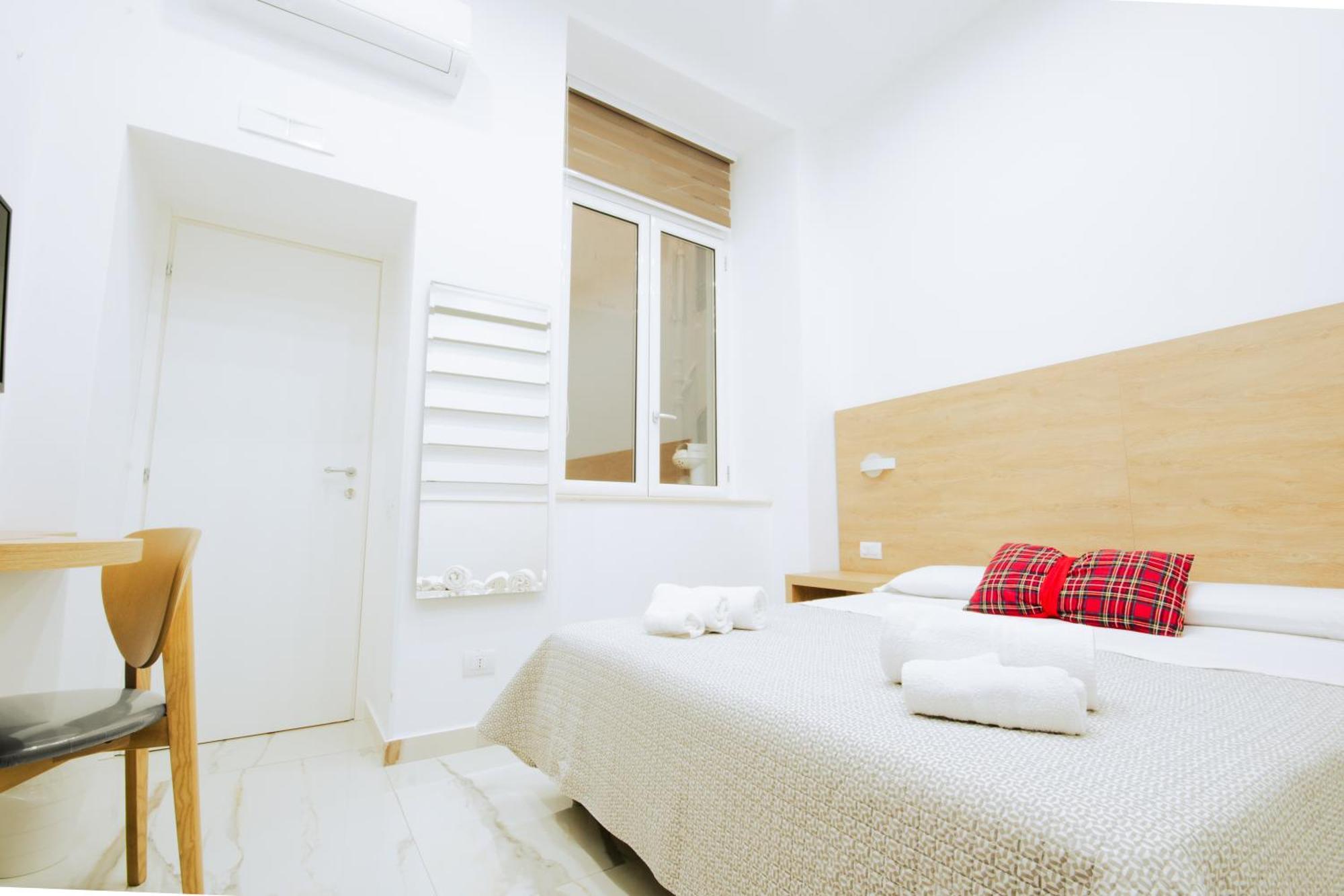 Double Room Private Bathroom