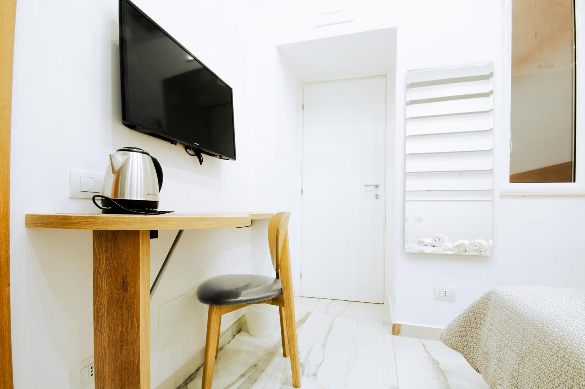 Double Room Private Bathroom