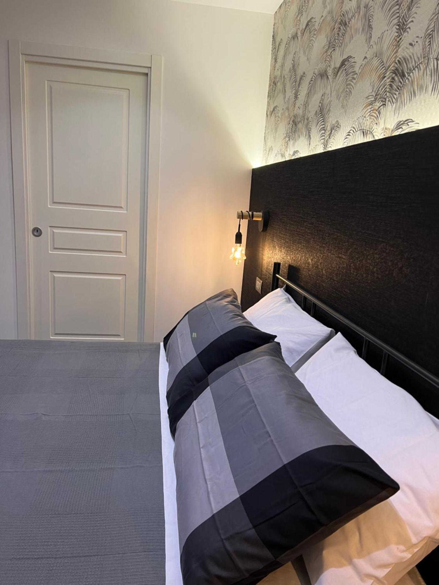 Deluxe Double Room Side Sea View