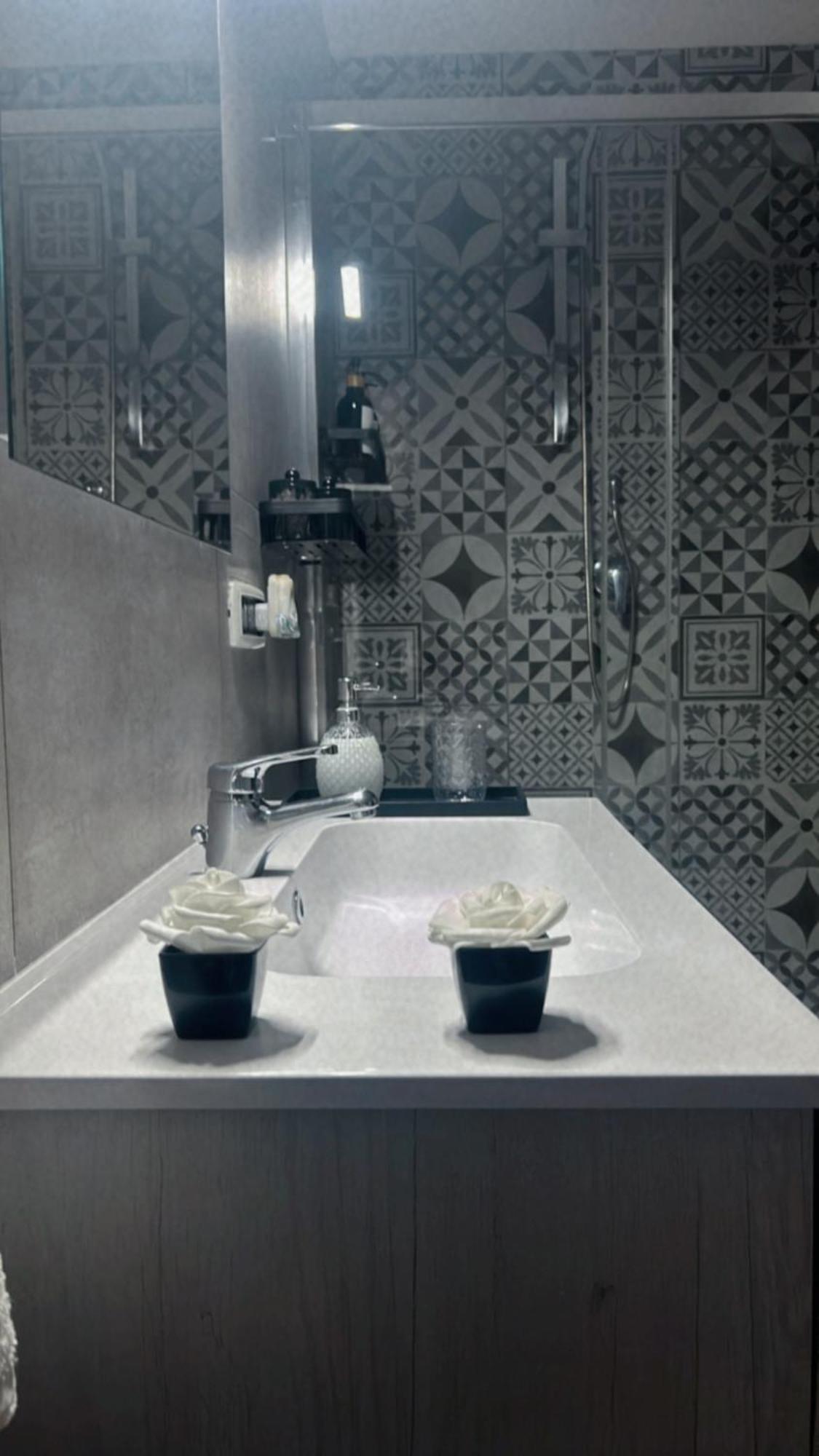 Quadruple Room Shower