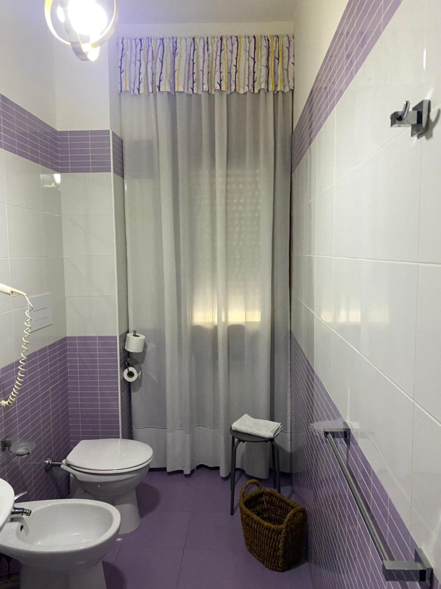 Large Double or Twin Room
