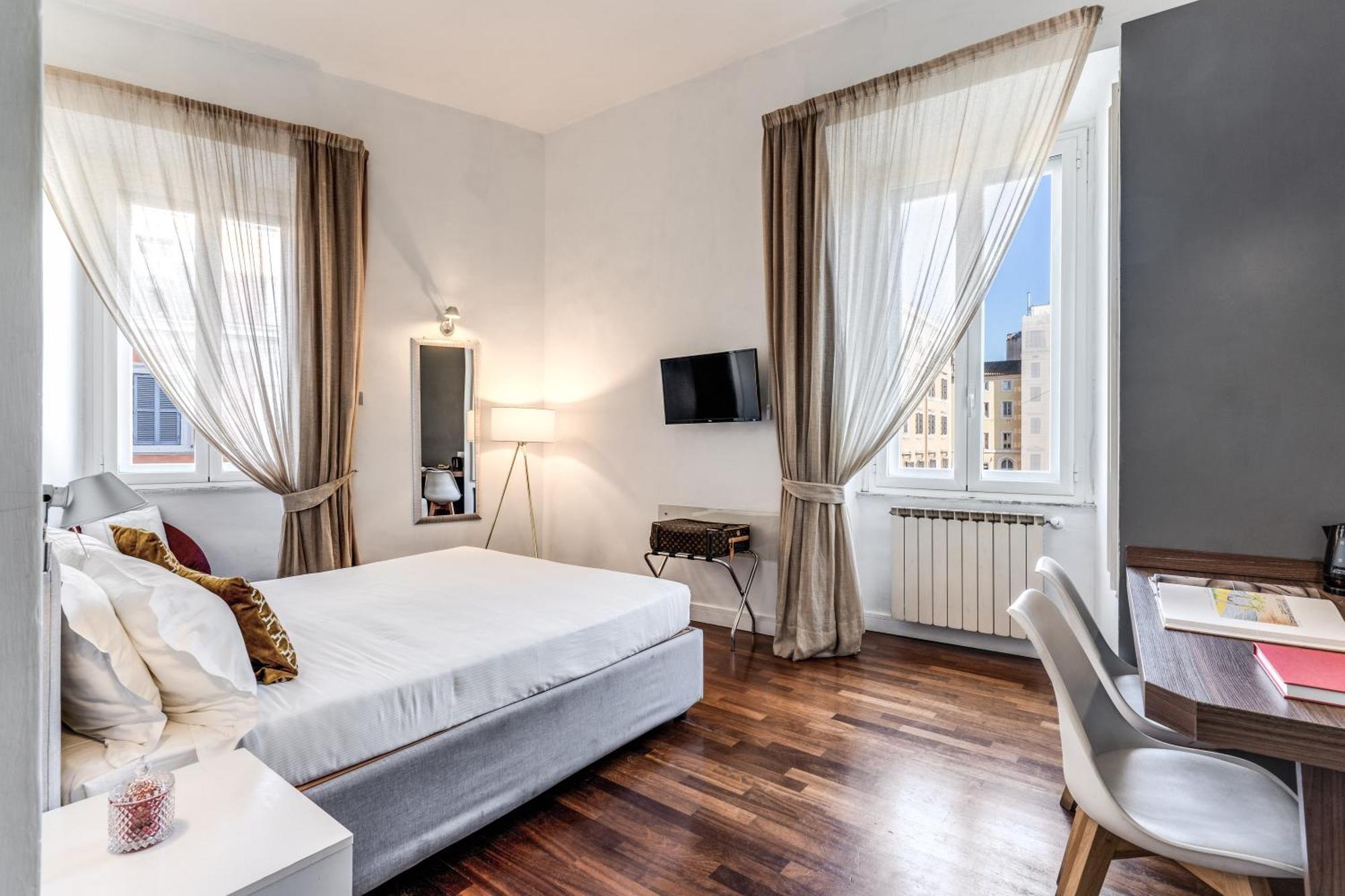 Deluxe Double Room City View
