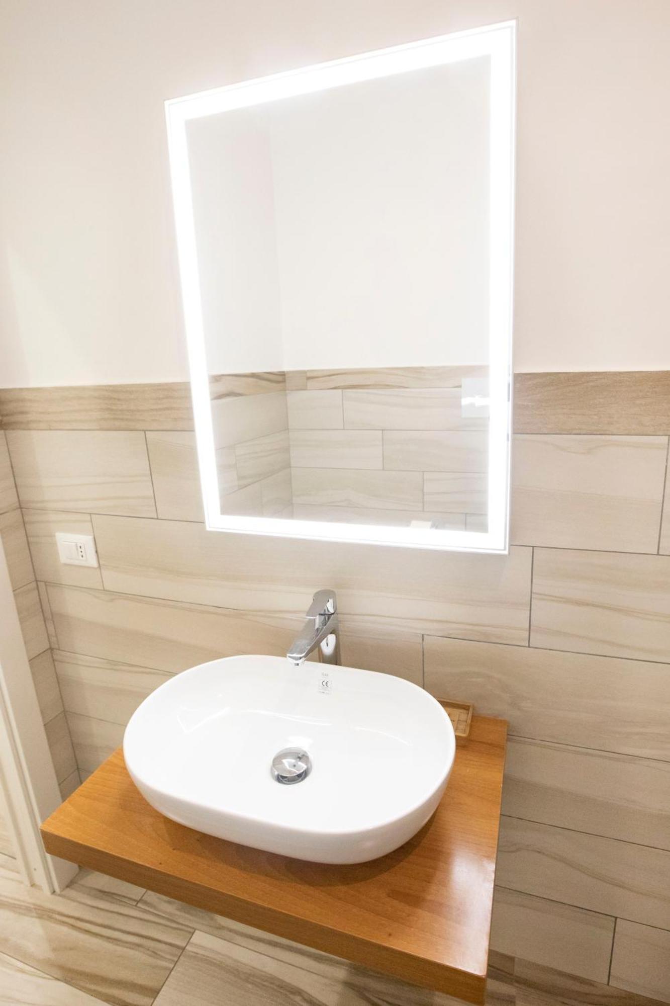 Double Room Private Bathroom