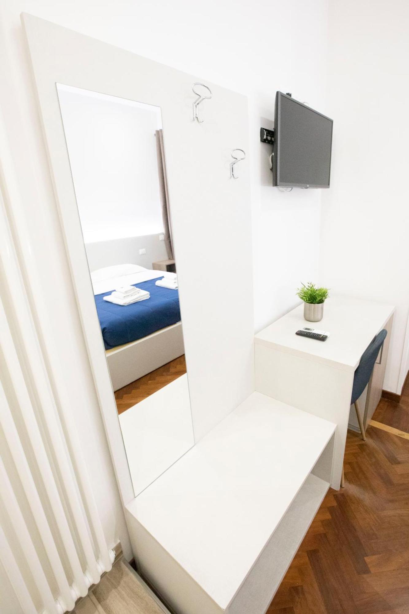Double Room Private Bathroom