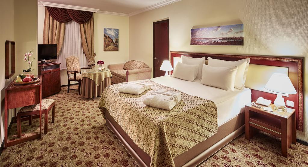 Deluxe Single Room