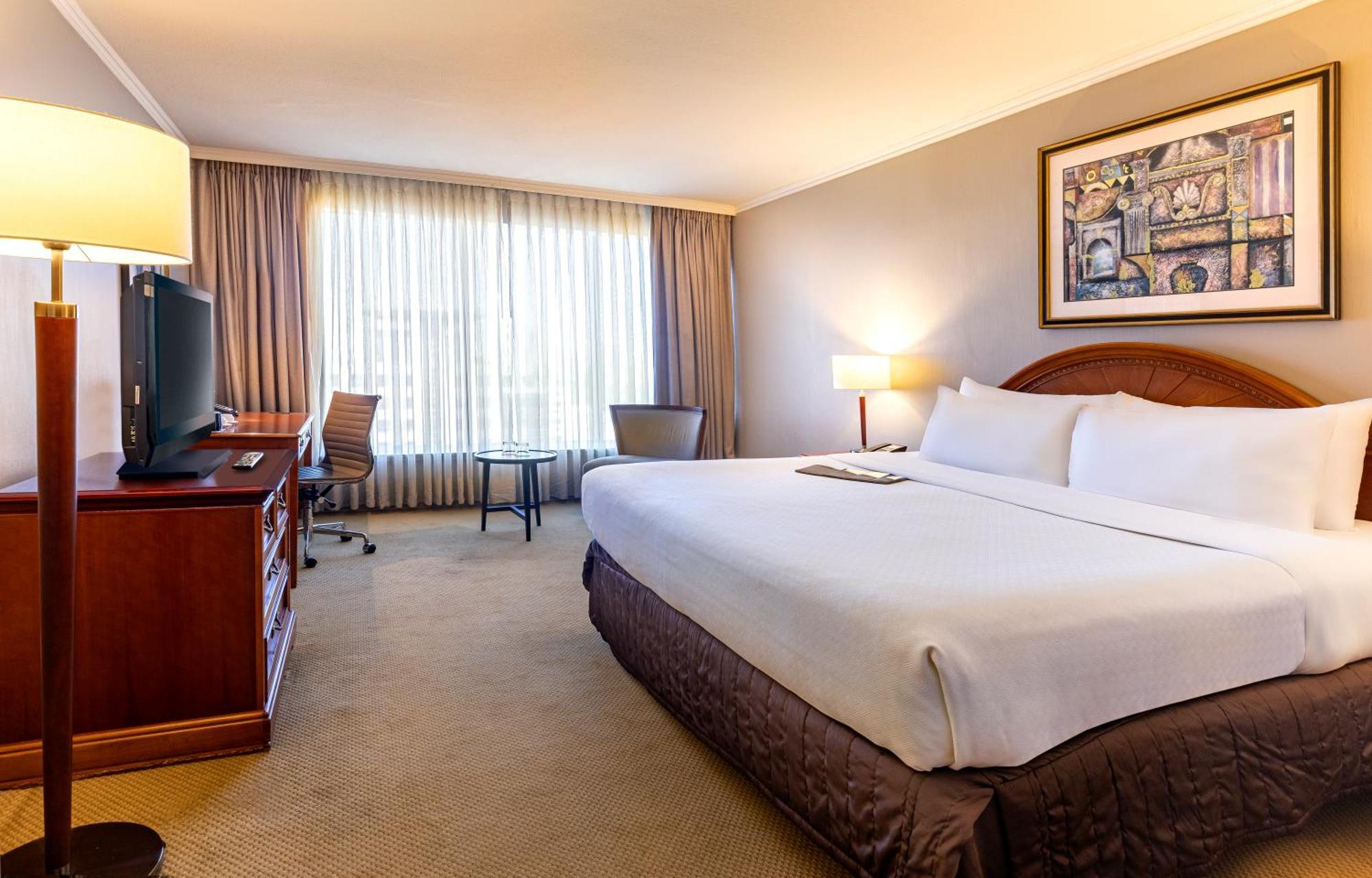 Classic King Room City View