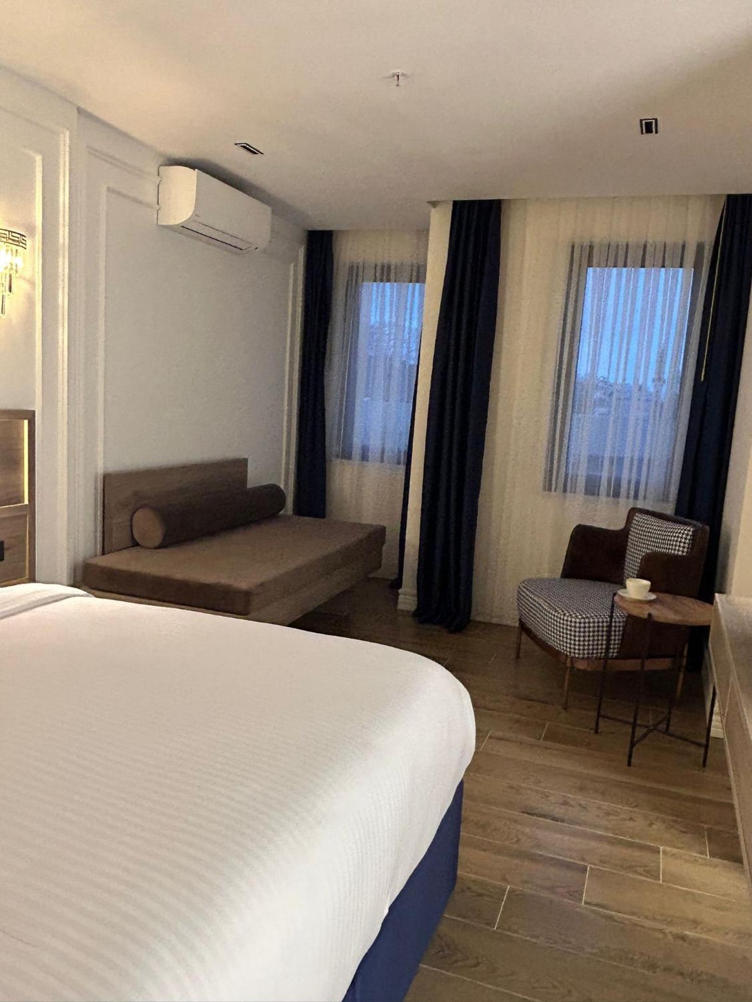 Deluxe Double Room with Sea View