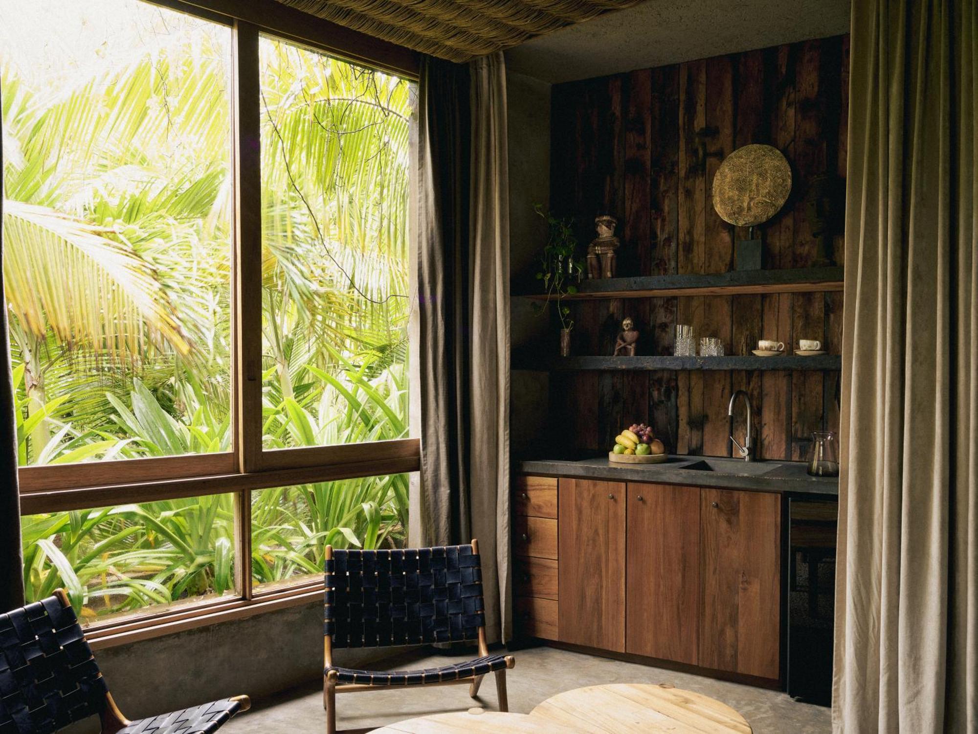 Oceanfront Plunge Pool