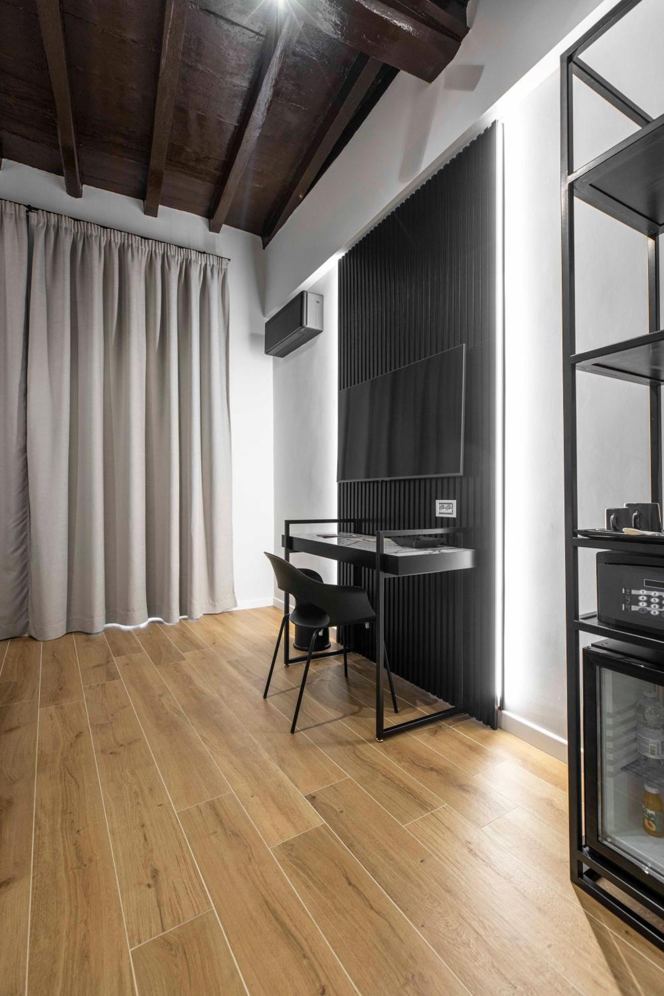 Superior Two-Bedroom Apartment