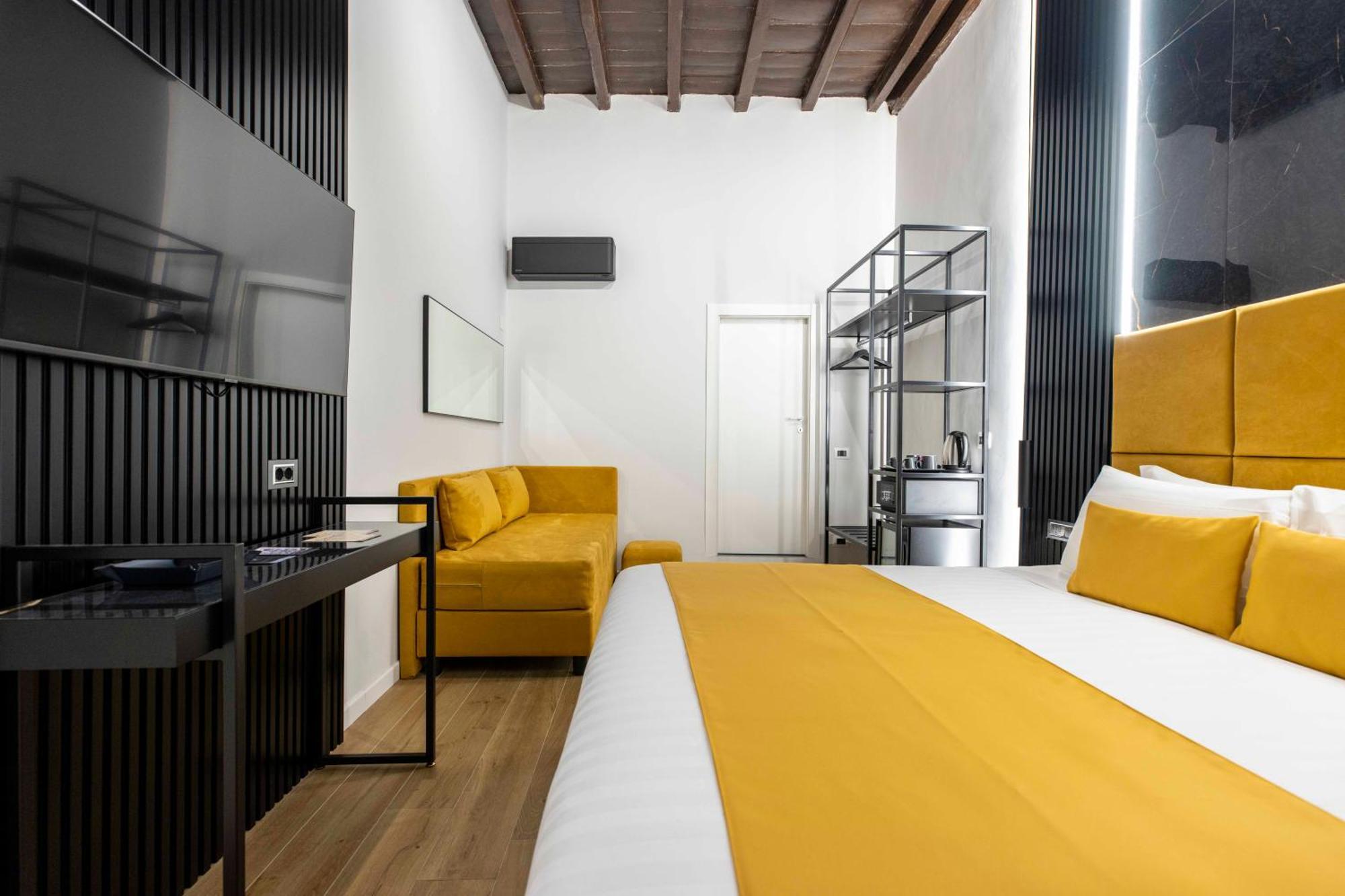 Deluxe Two-Bedroom Apartment