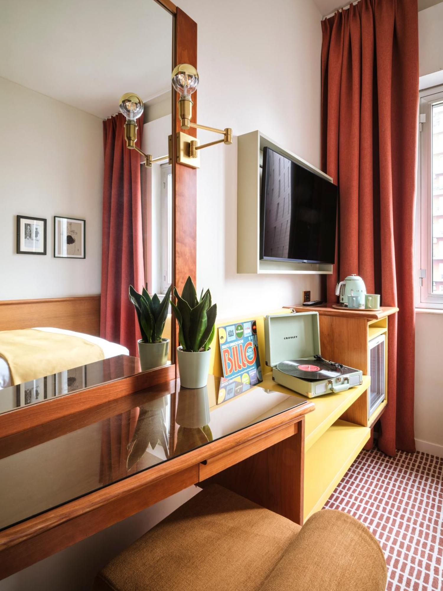 Small Twin Room