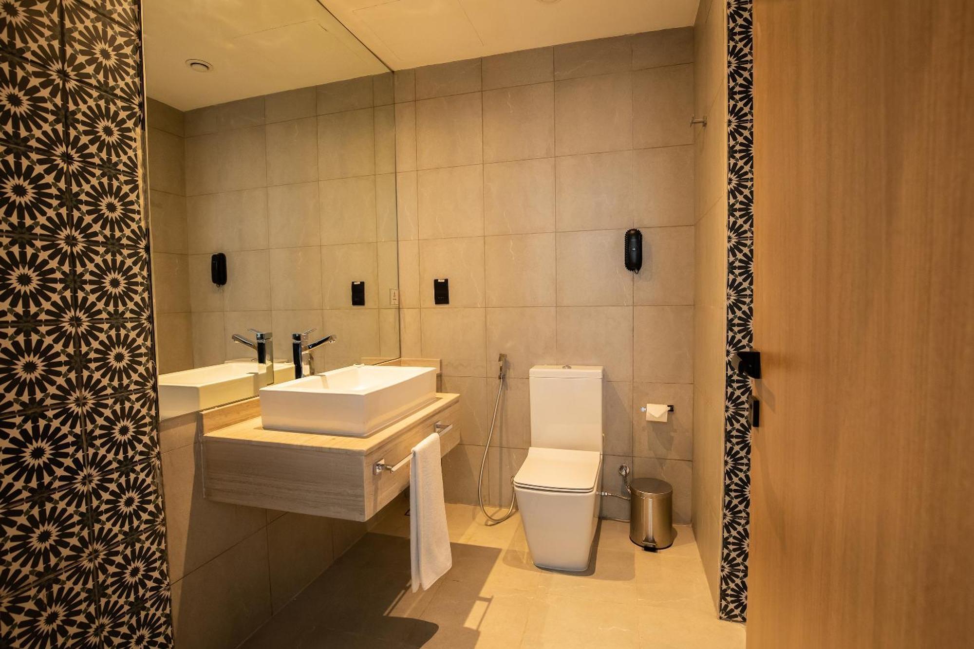 Executive Suite with Living Area (includes 15% off F&B)
