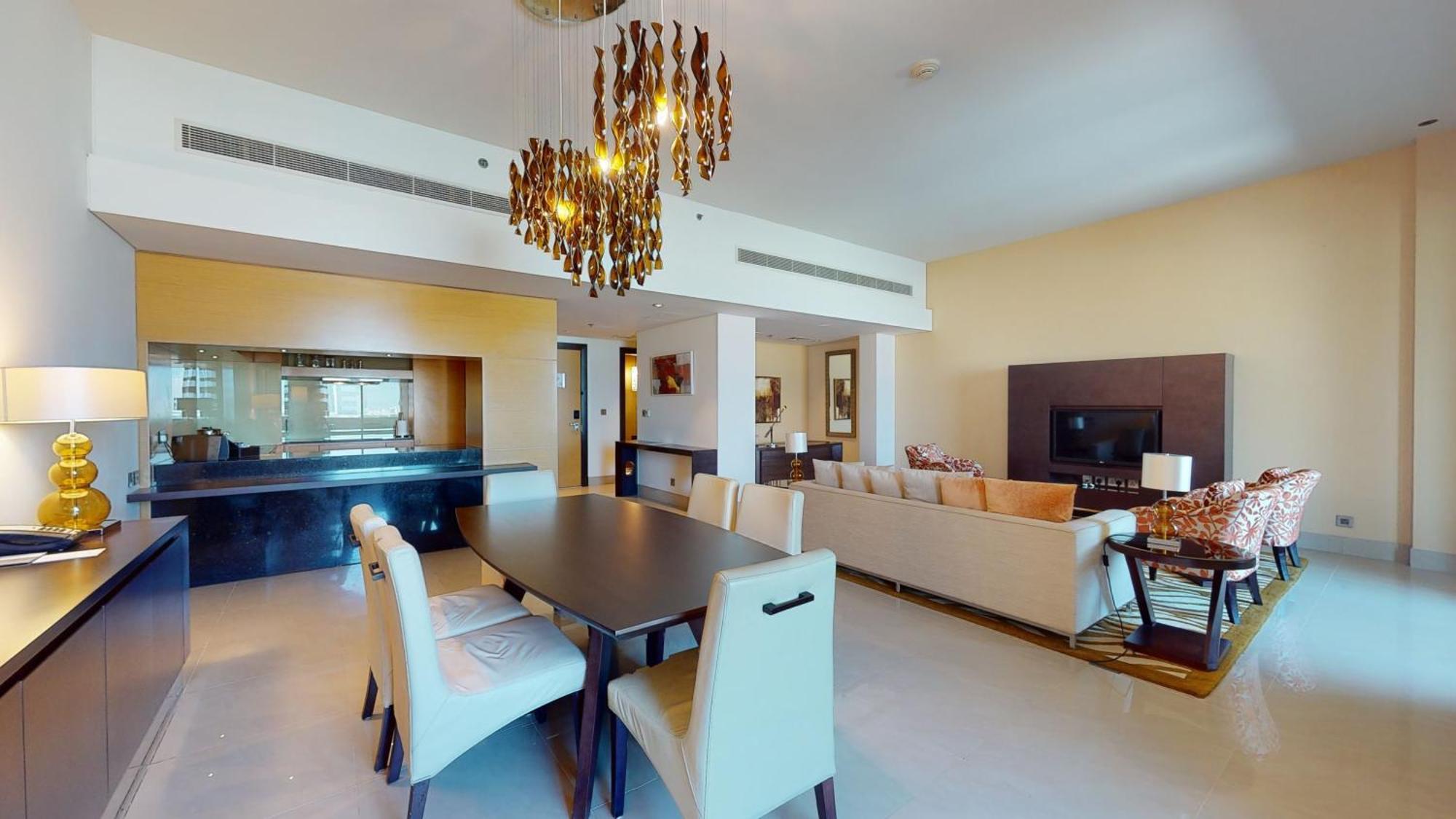 Three Bedroom Apartment, Burj Khalifa and Skyline View