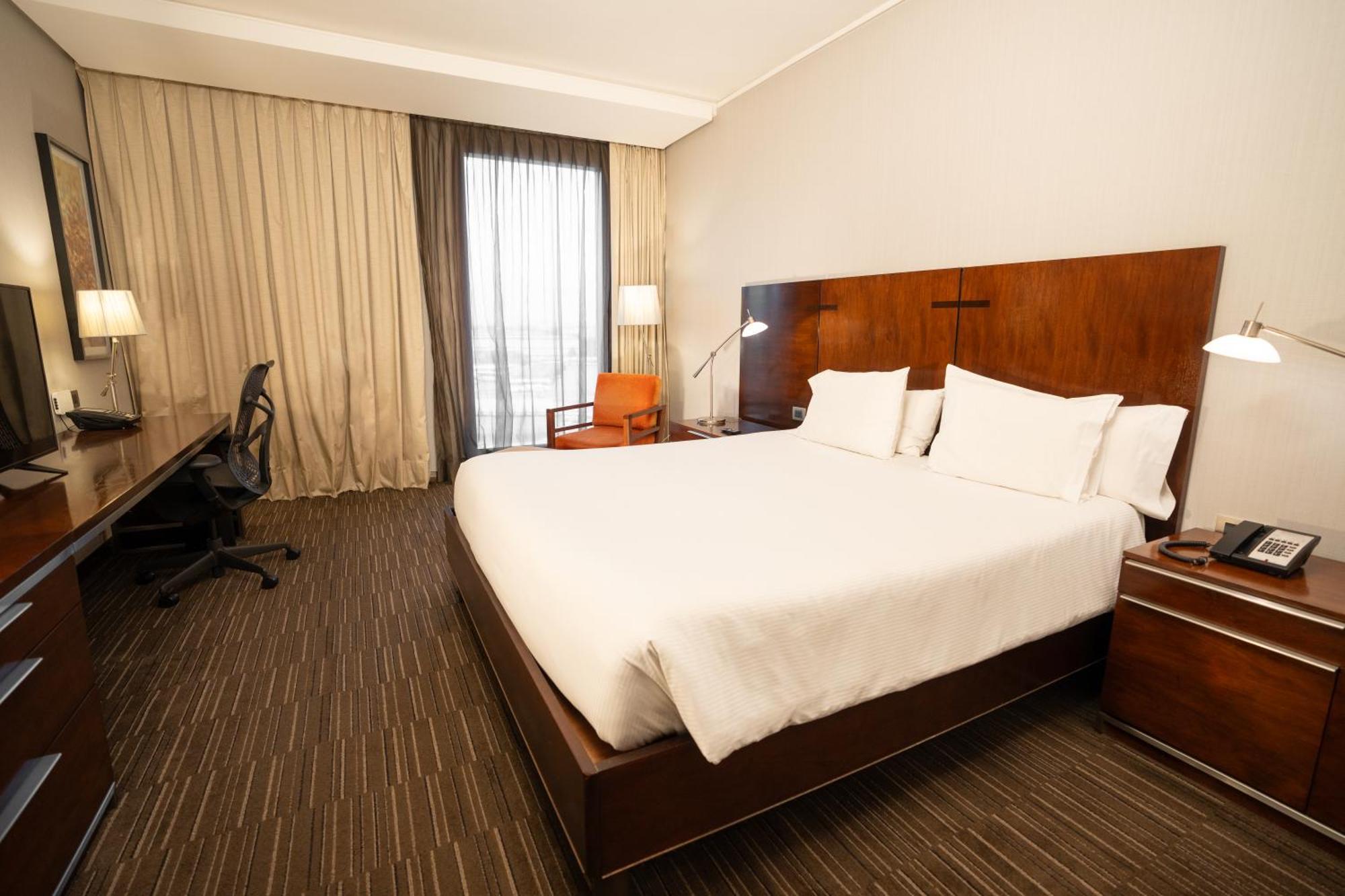 Queen Room