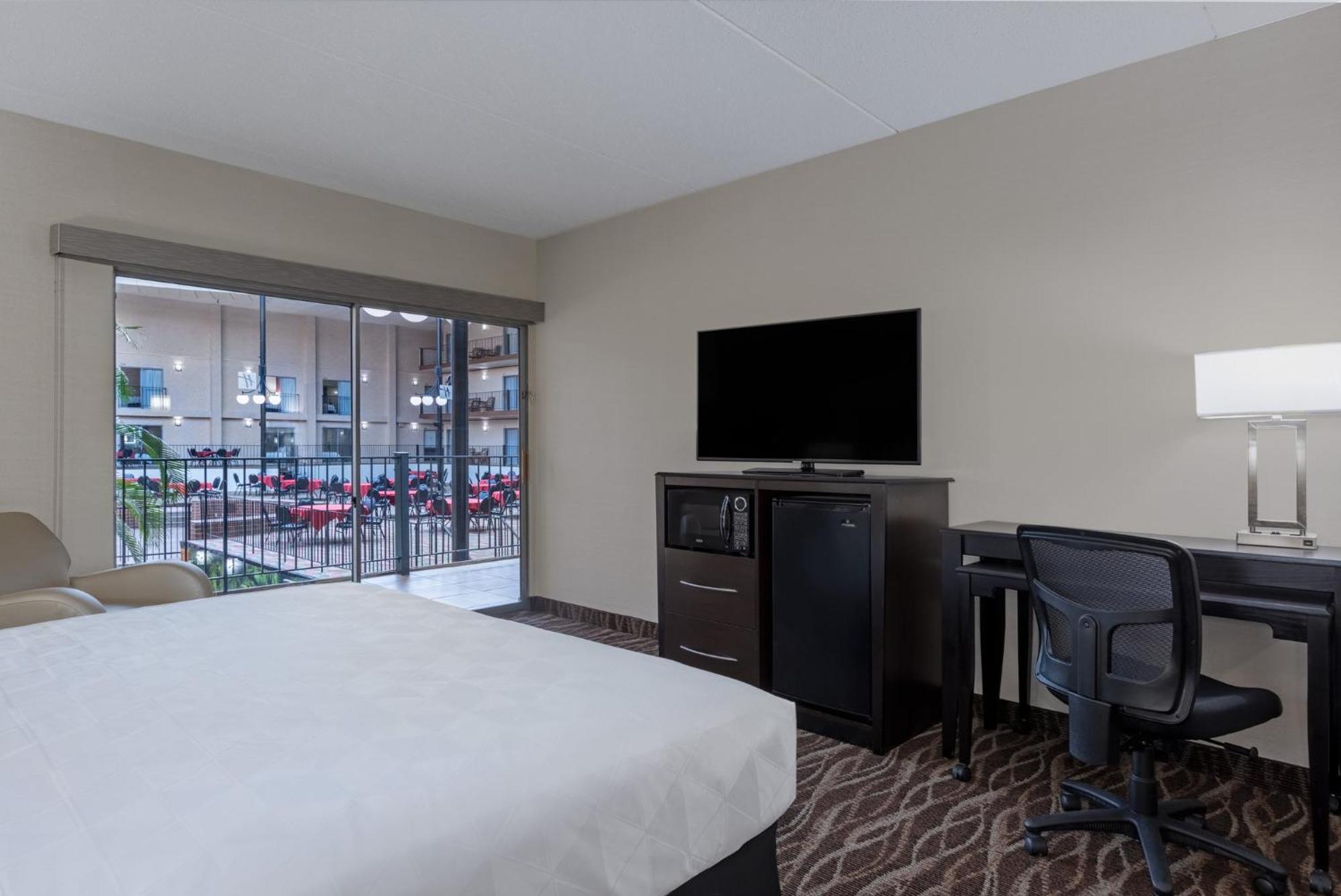 Standard King Room with Balcony
