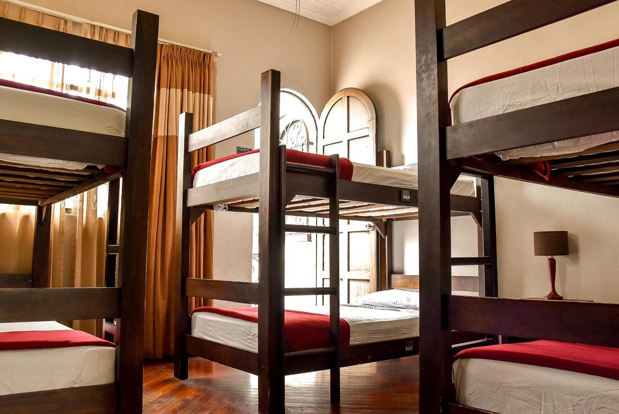 Bed 6-Bed Mixed Dormitory Room