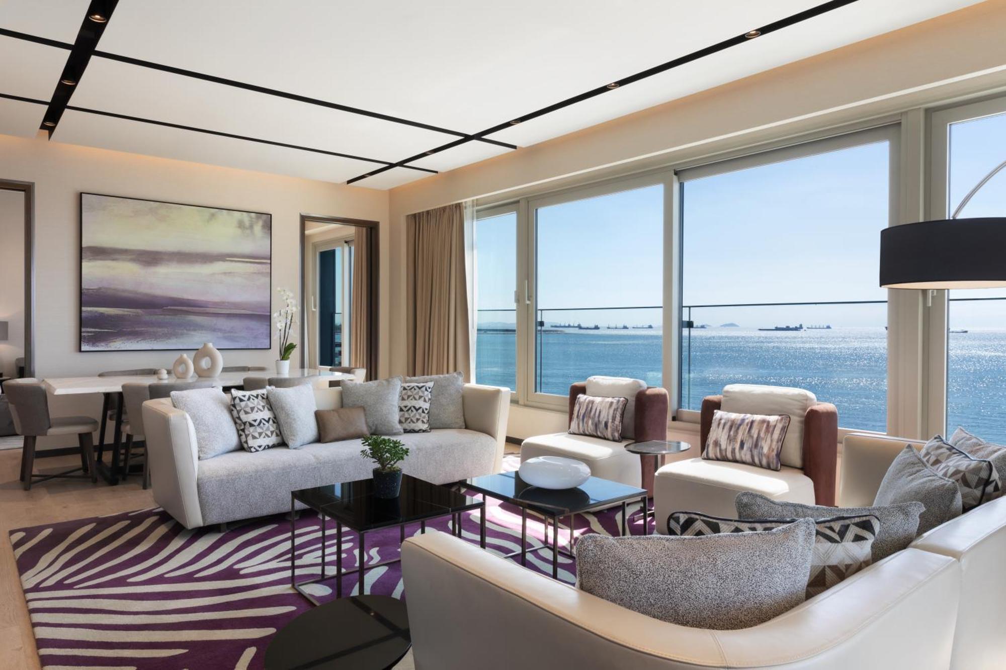 Supreme Four Bedroom Residence with Sea View – Executive Lounge Access