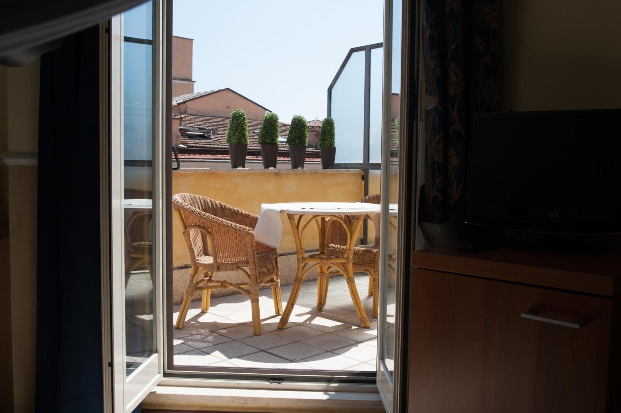 Single Room Terrace