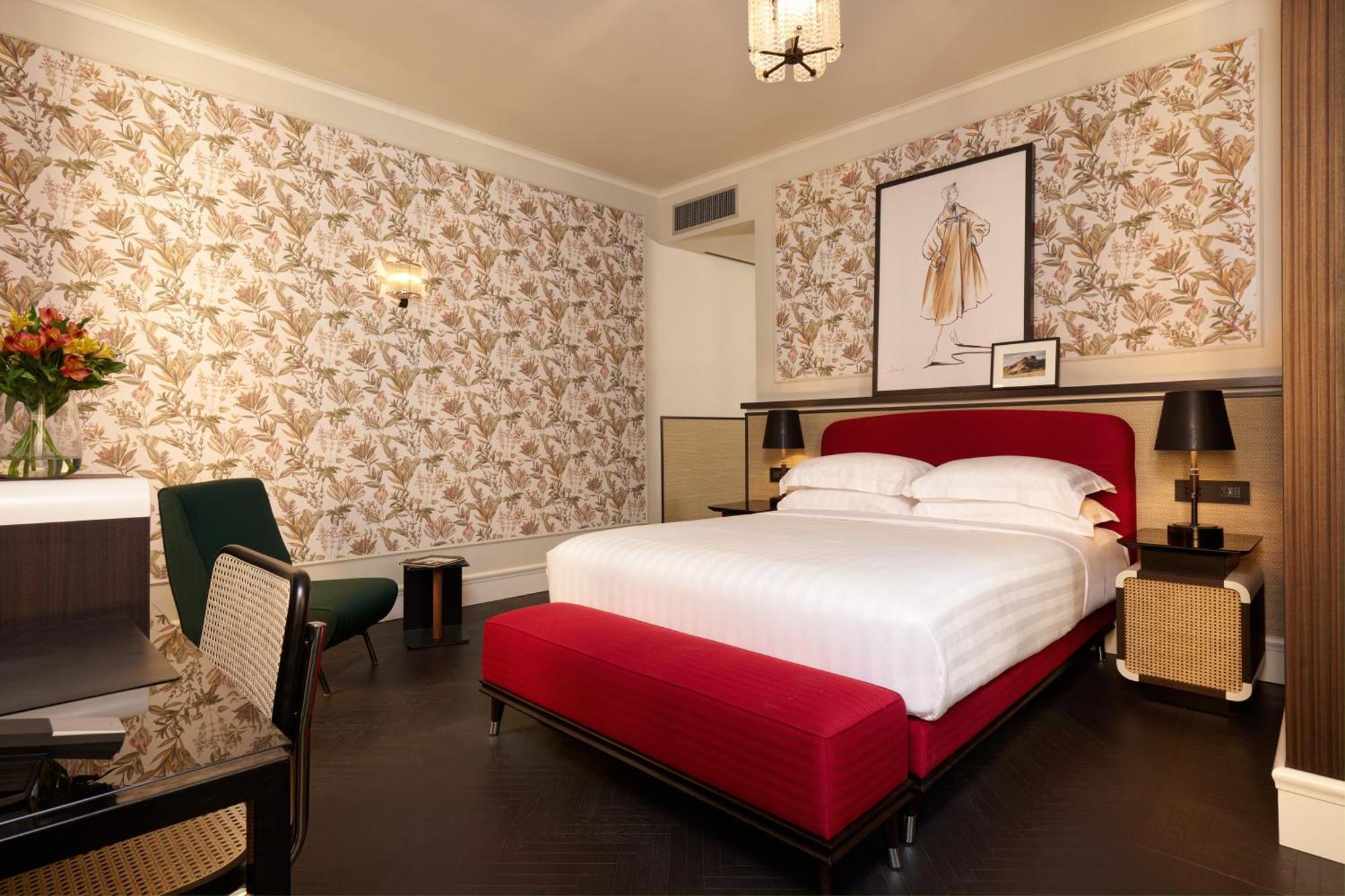 Corner Suite