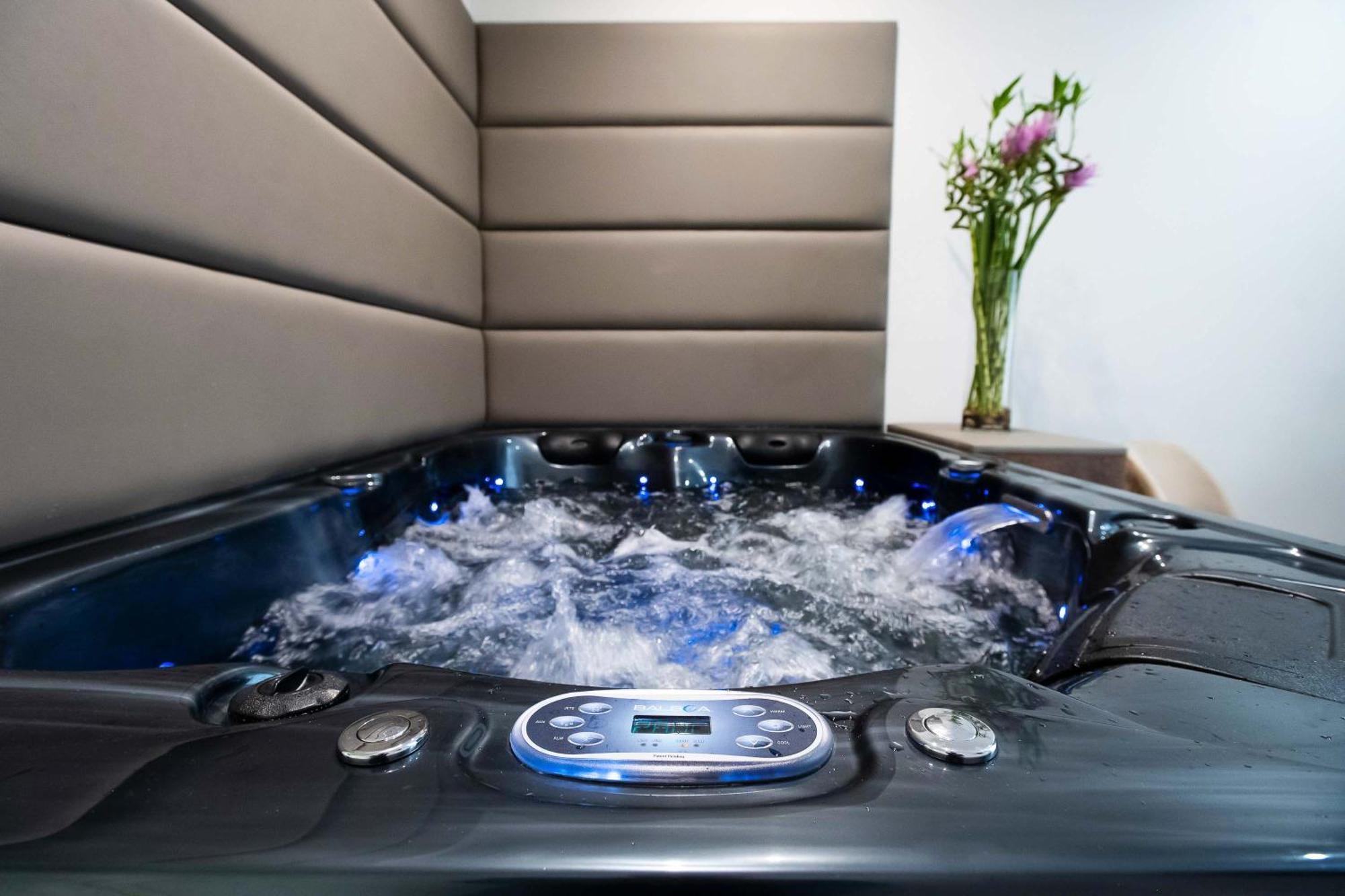 Double Room Spa Bath