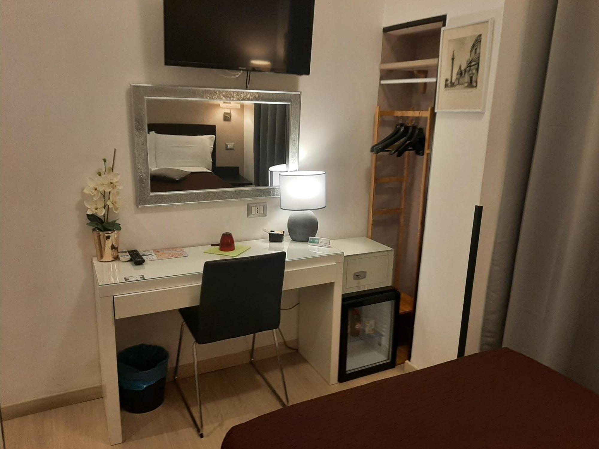 Single Room Private Bathroom