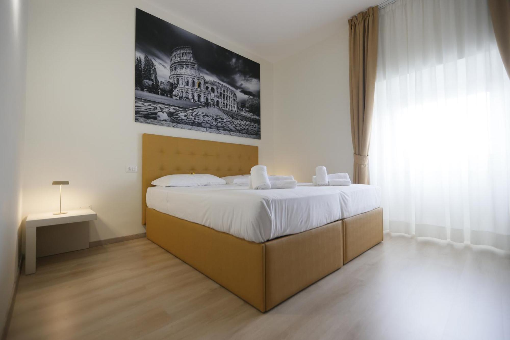 Deluxe Double or Twin Room City View