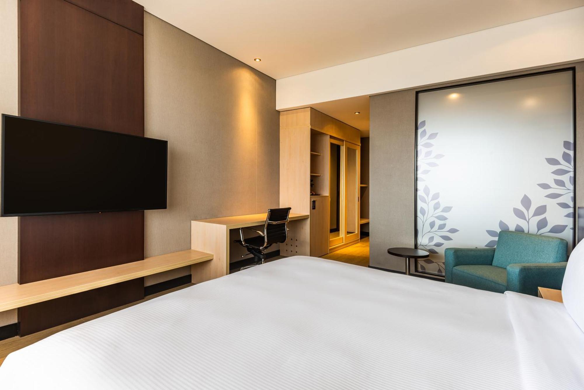 Executive King Room