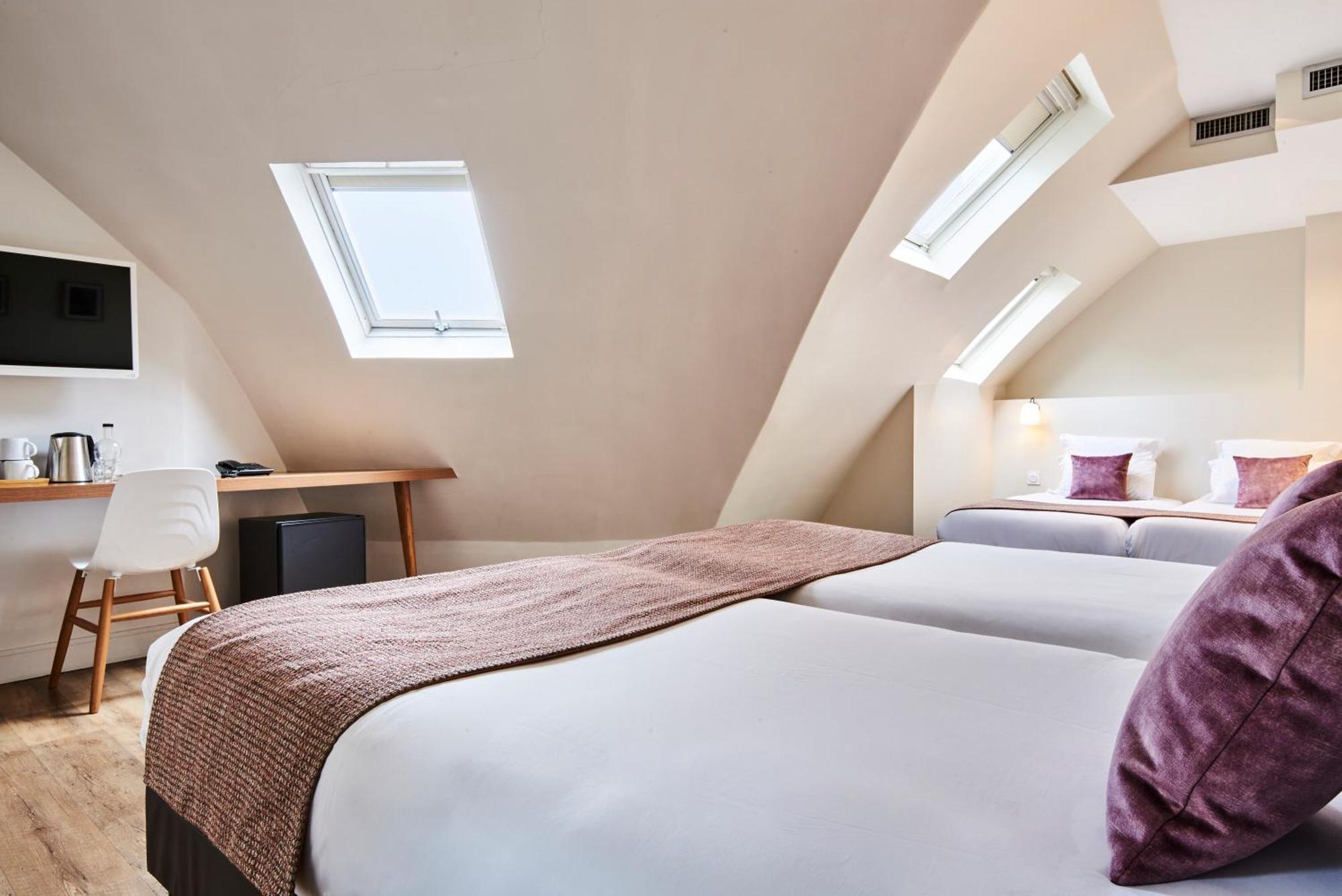 Classic Quadruple Room