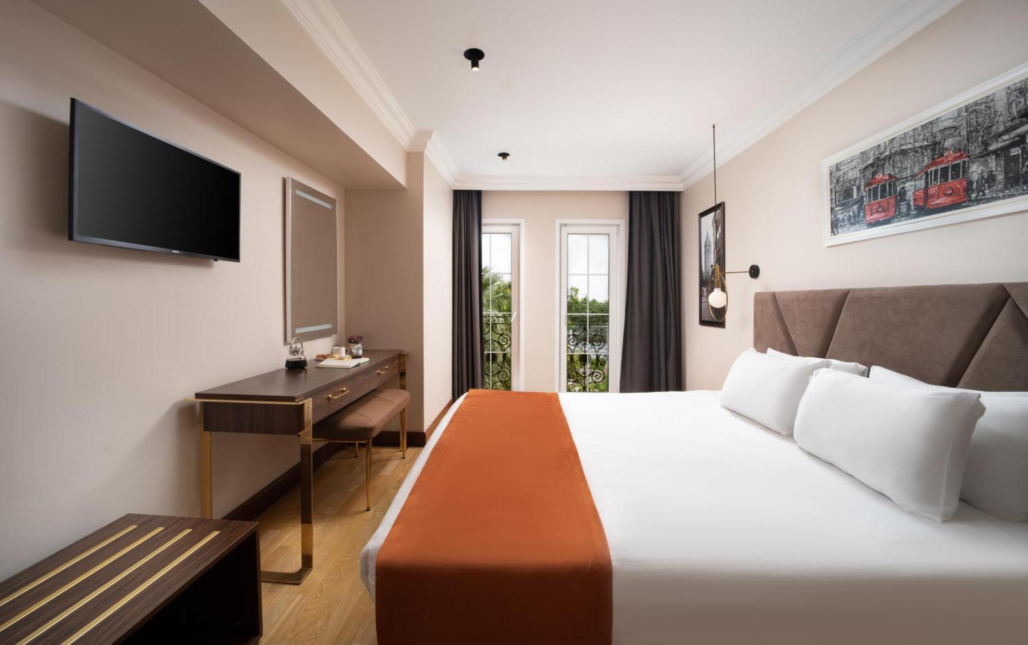 Queen Room with Sea View