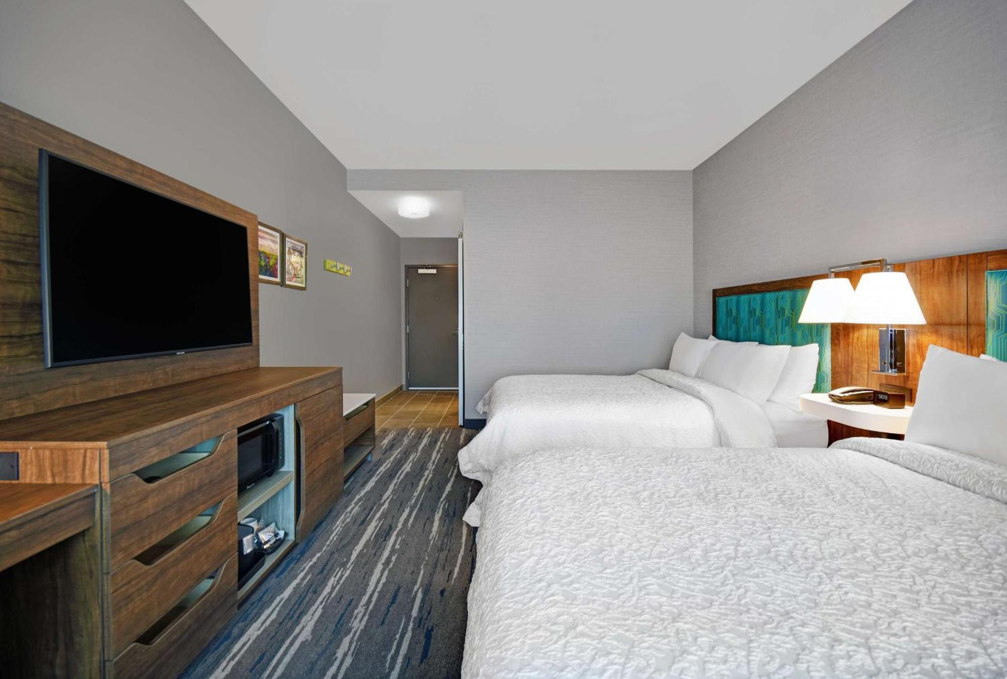 Queen Room Two Queen Beds
