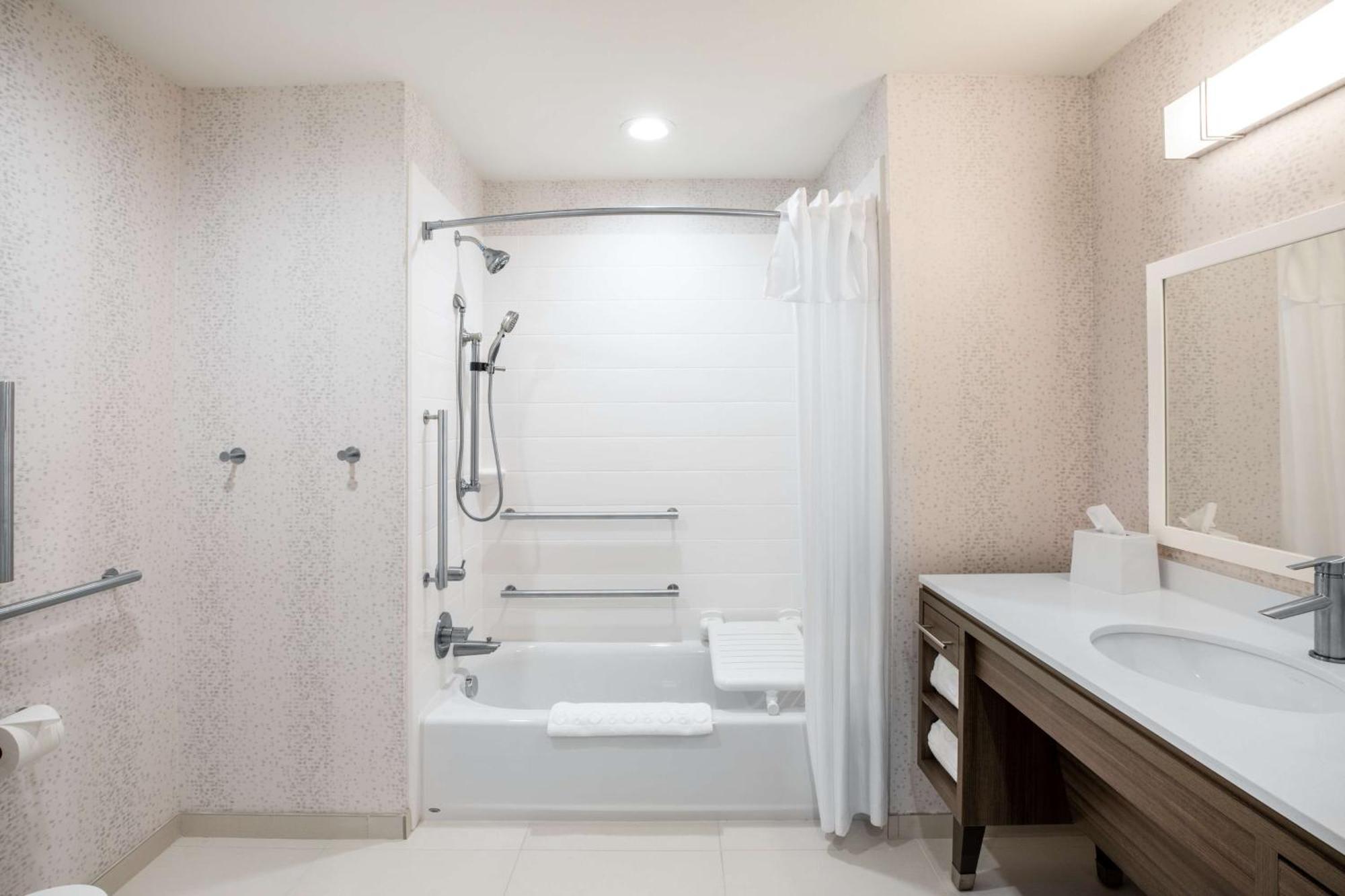 King Studio Suite - Hearing Access/Non-Smoking