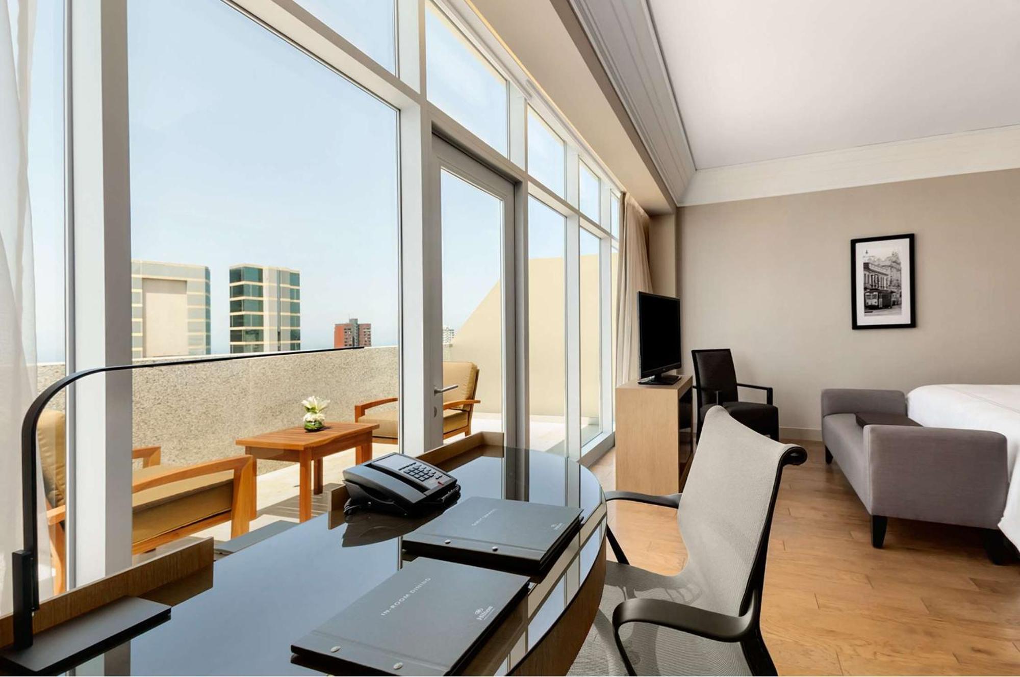 King Bed Executive Balcony