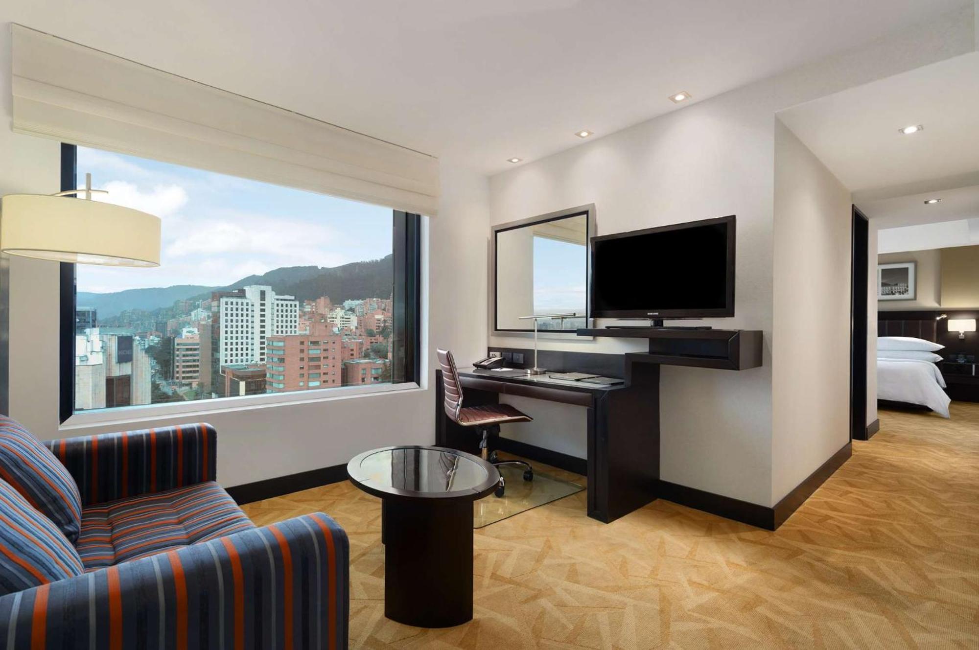 One-Bedroom King Suite