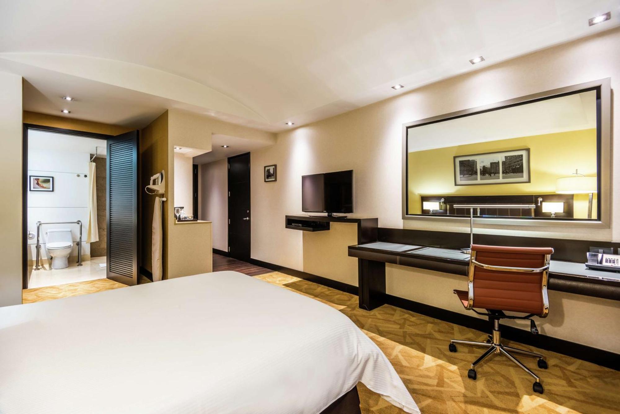 Queen Room Disability Access