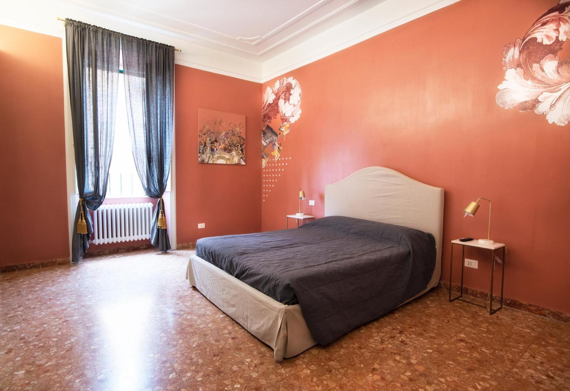 Standard Queen Room