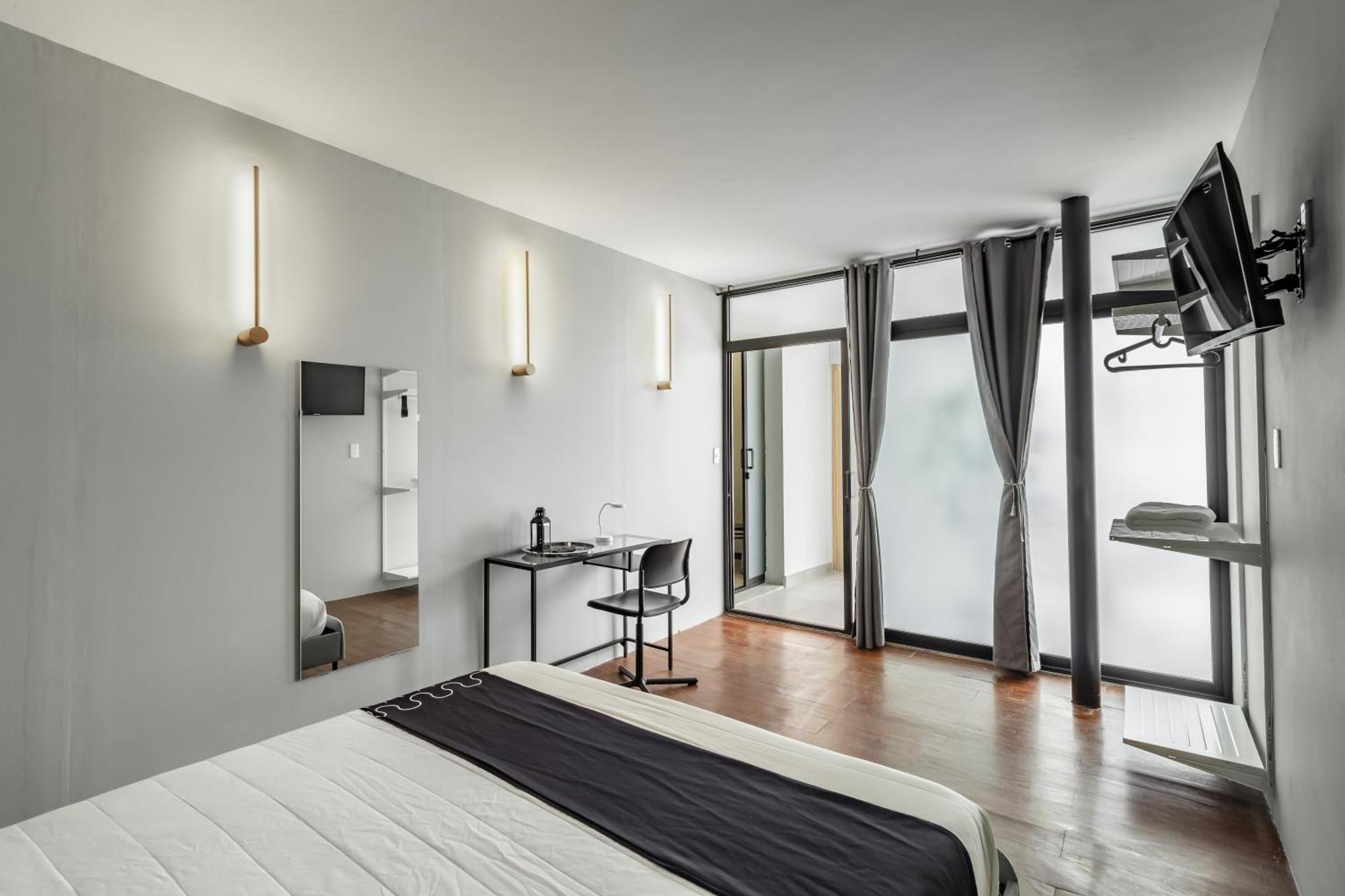 Queen Room with Shared Bathroom