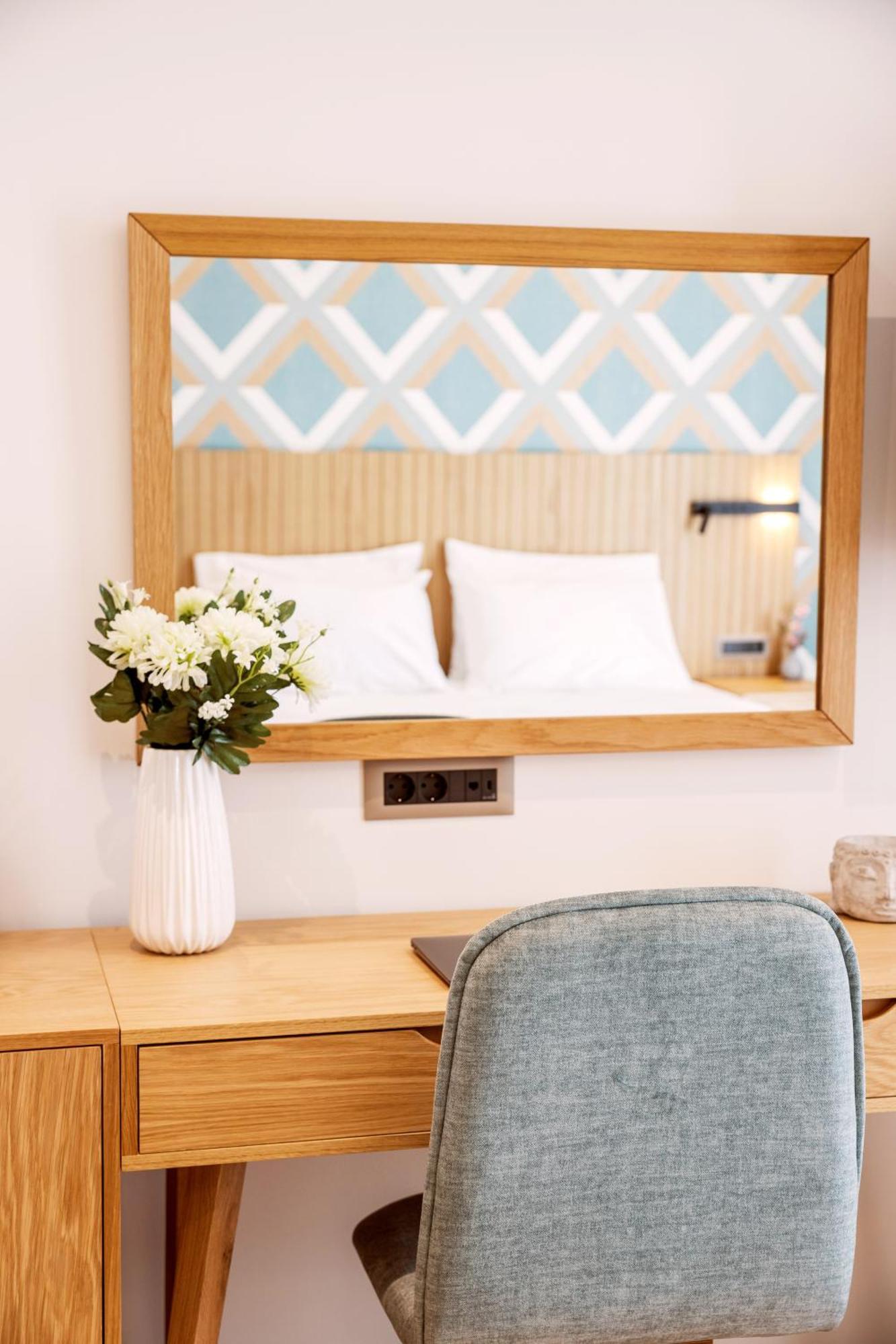 Superior Double or Twin Room Balcony City View