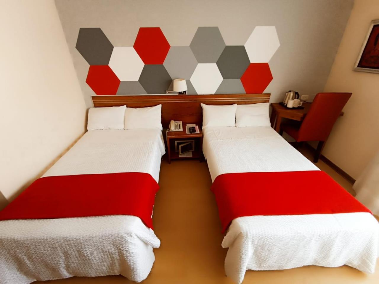Standard Twin Room