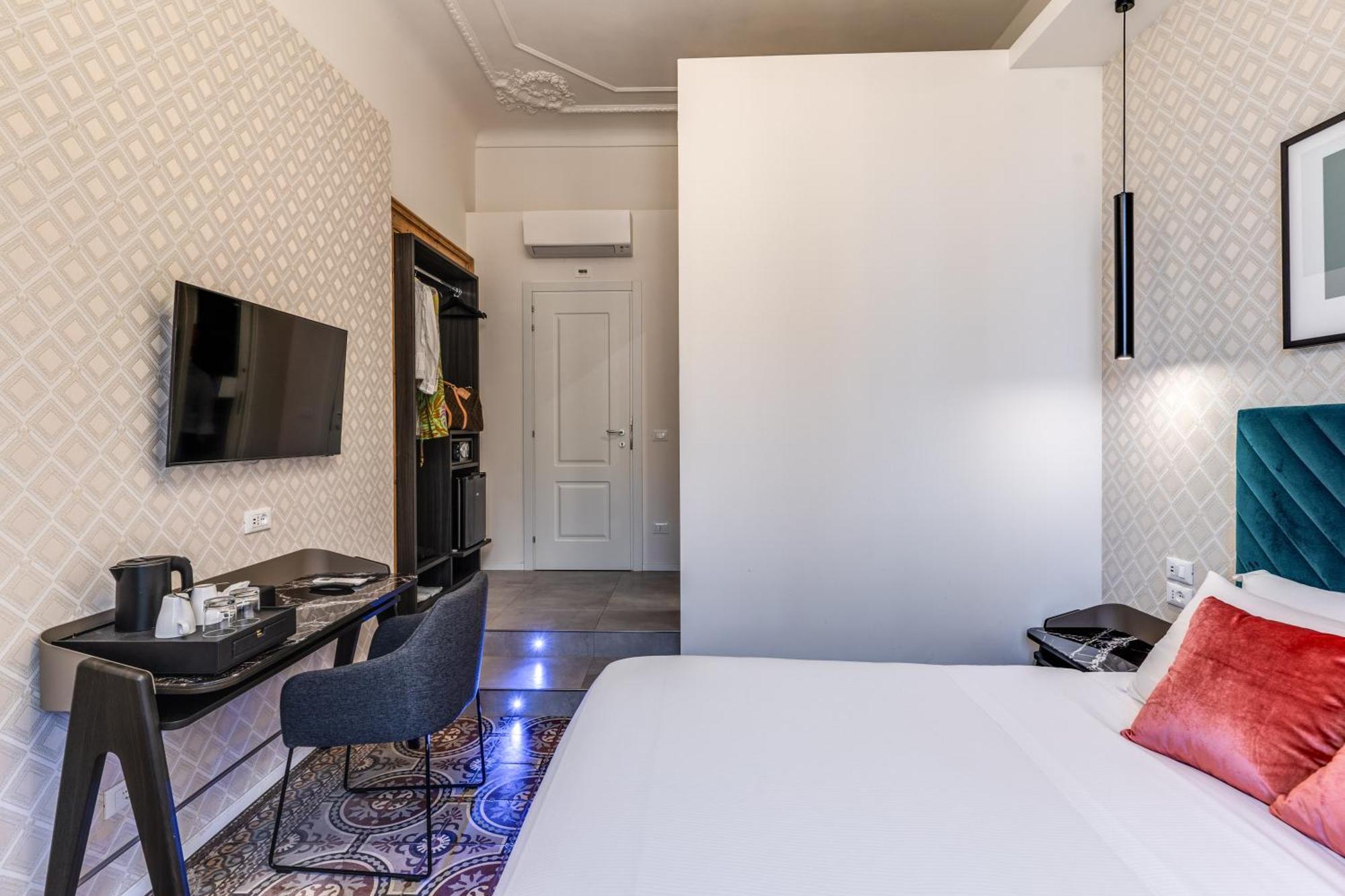 Queen Room