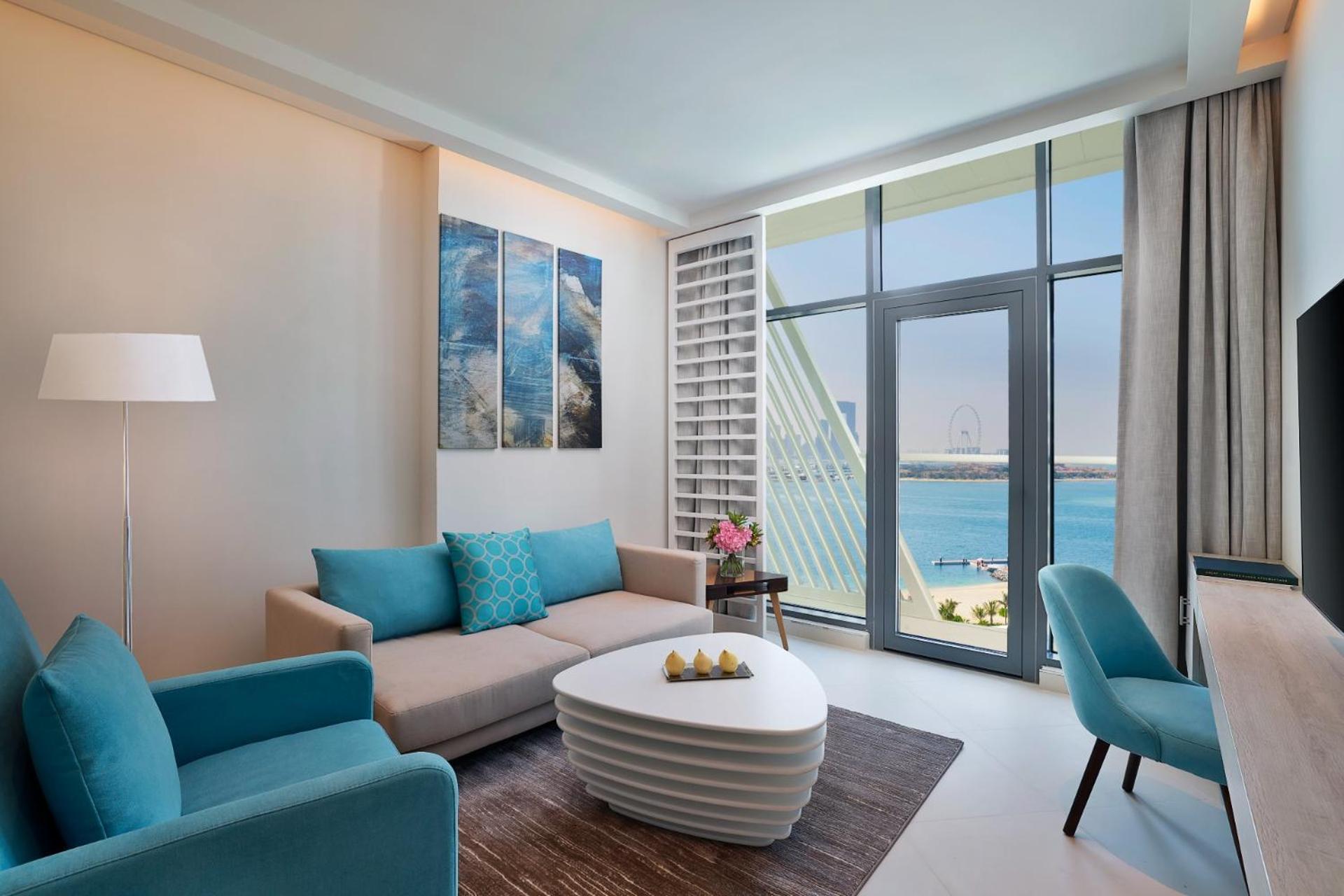 Superior One Bedroom Sea View Apartment Balcony Kitchen Beach & Rooftop Infinity Pool Access