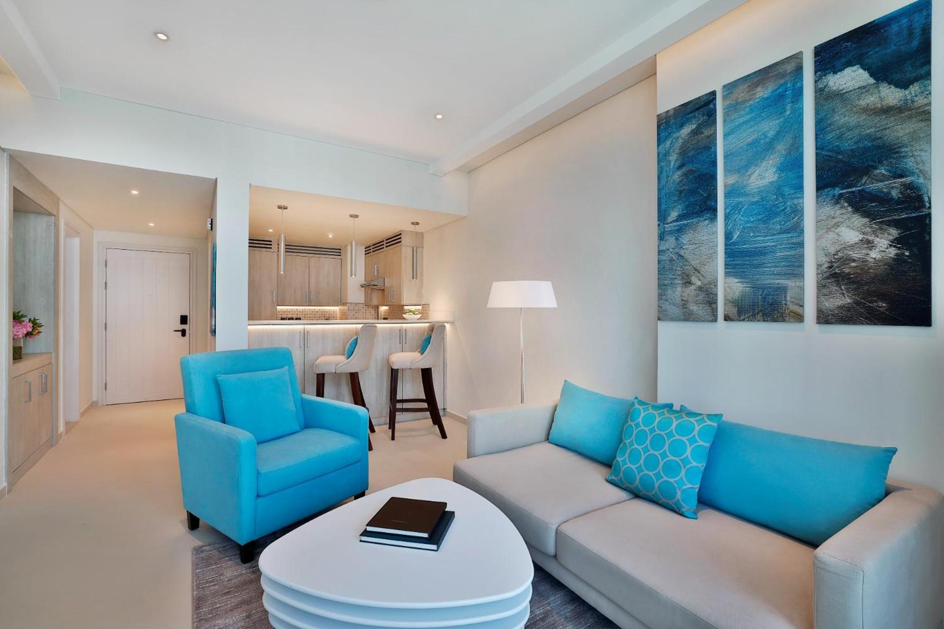  Premium One Bedroom Sea View Apartment Balcony Kitchen Beach & Rooftop Infinity Pool Access