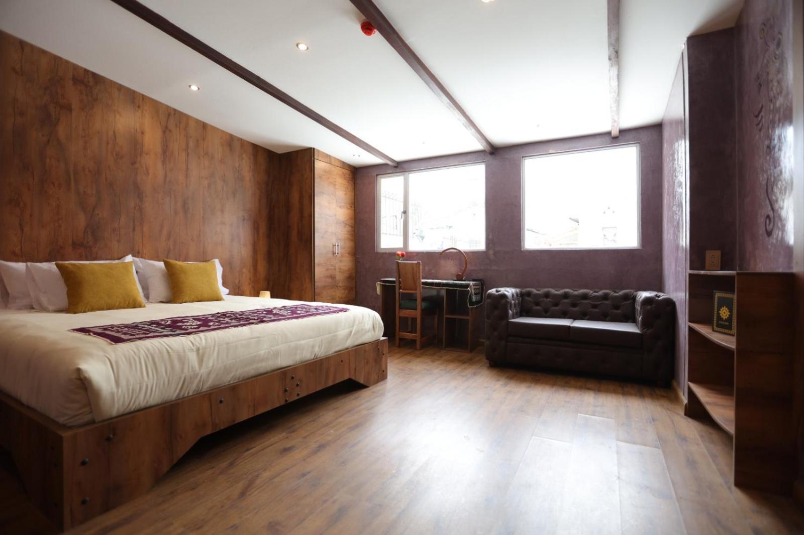 Superior King Room