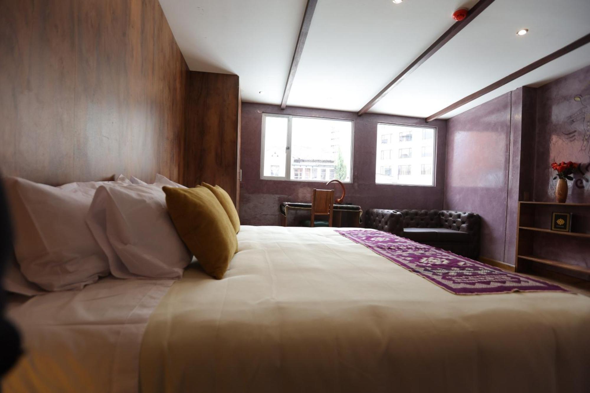 Superior King Room