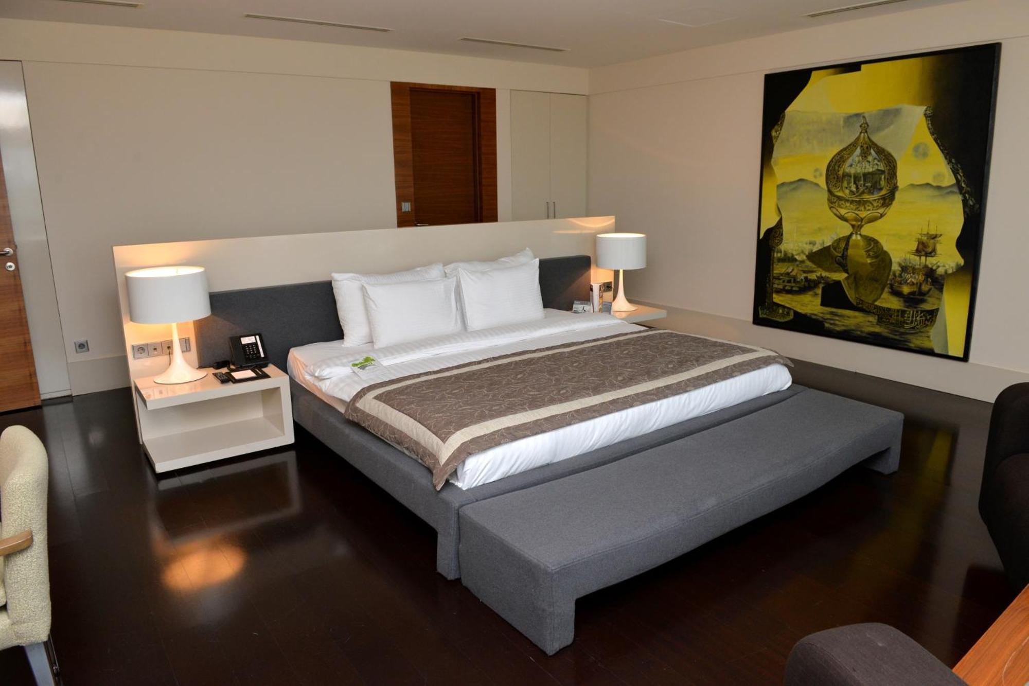 Presidential Suite - Free SPA Access