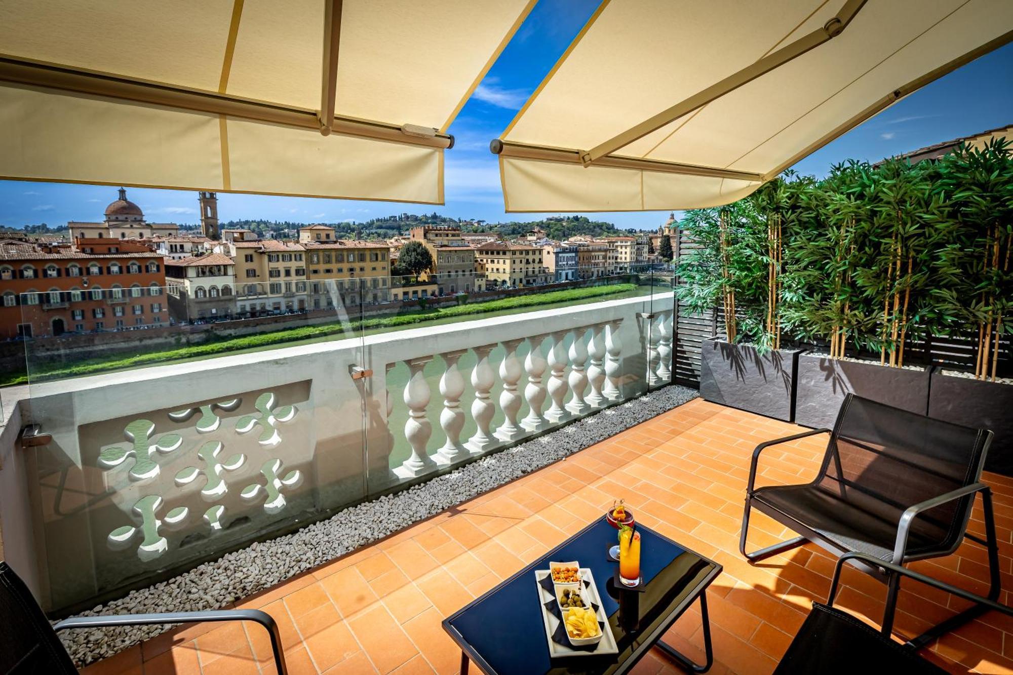 Deluxe Suite Terrace